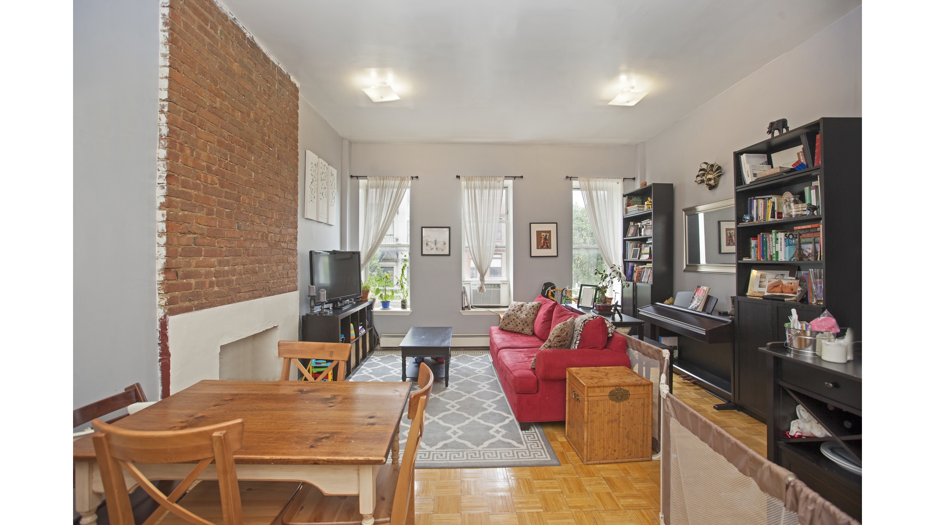 #1 photo, 25 E 129TH Street, मैनहटन Central Harlem , NY 10035