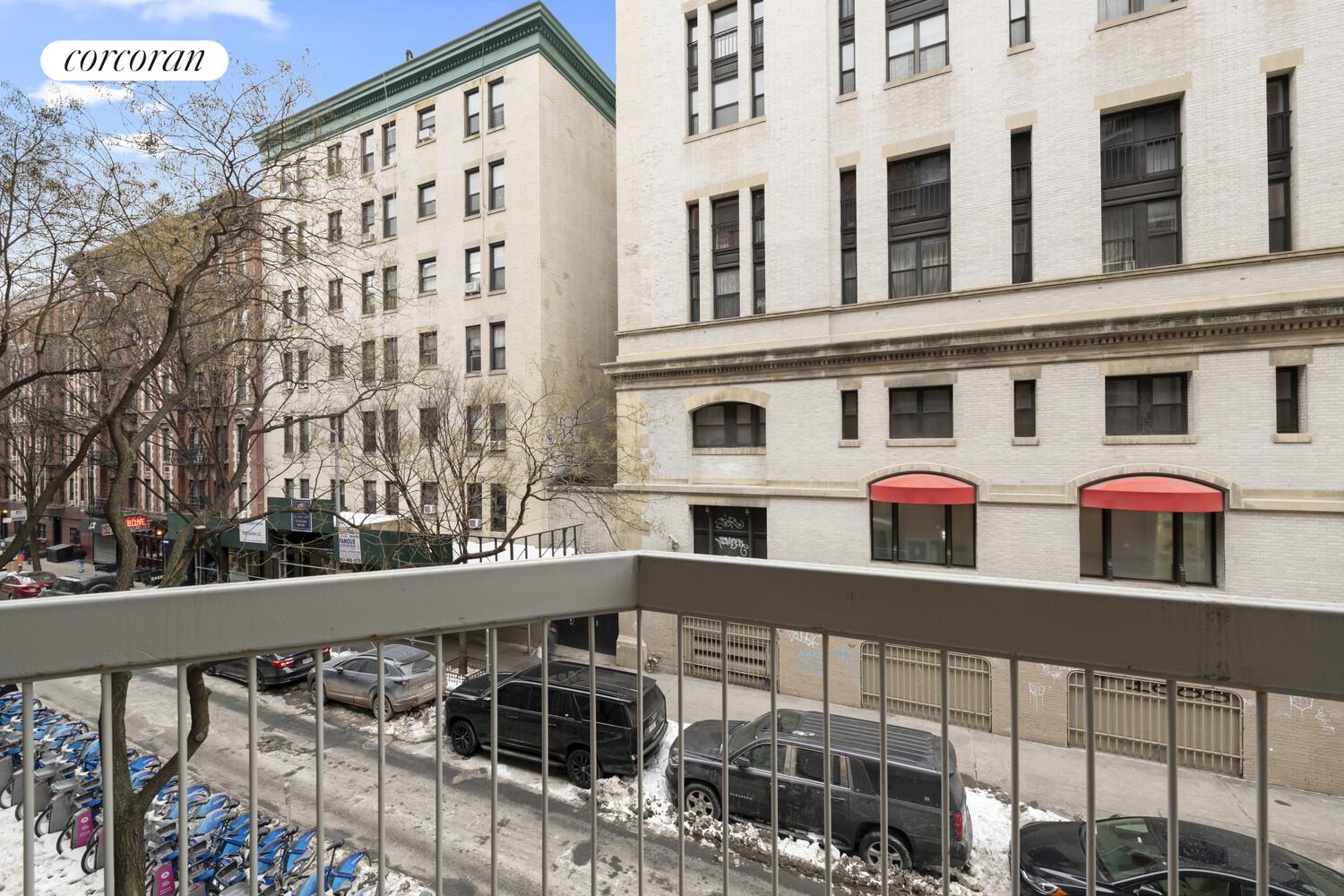 #8 photo, 184 THOMPSON Street, 曼哈頓 格林威治村 Greenwich Village , NY 10012