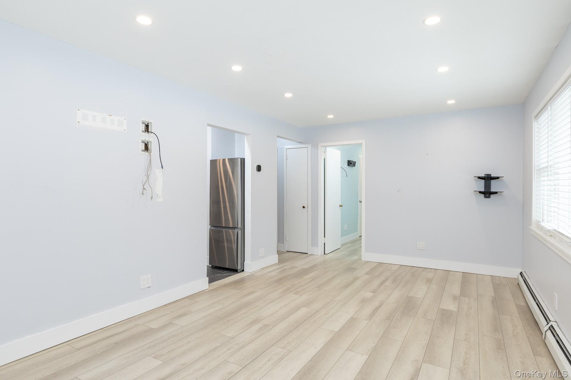 #4 photo, 117 Fulton Avenue, Саффолк ‖ Mastic , NY 11950