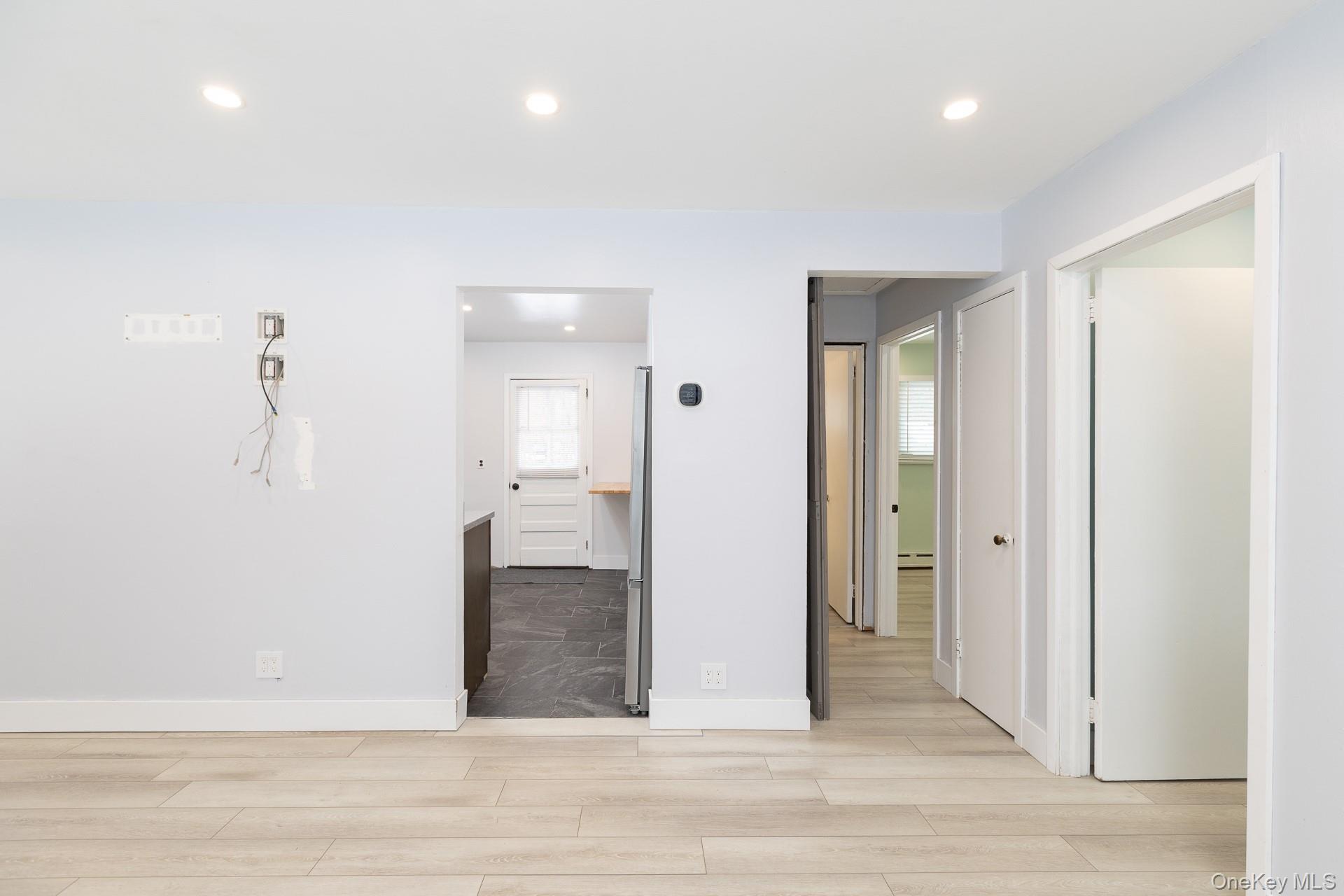 #7 photo, 117 Fulton Avenue, Саффолк ‖ Mastic , NY 11950