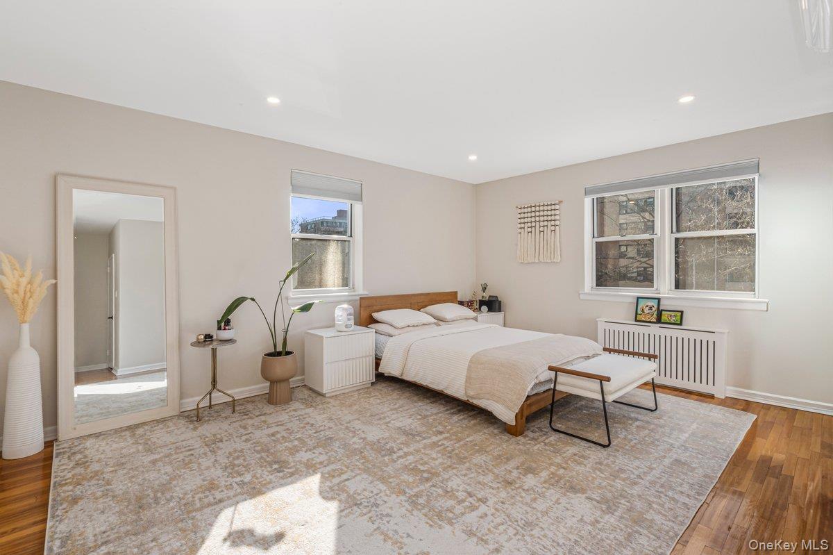 #13 photo, 162-01 Powells Cove Boulevard, Beechhurst , NY 11357