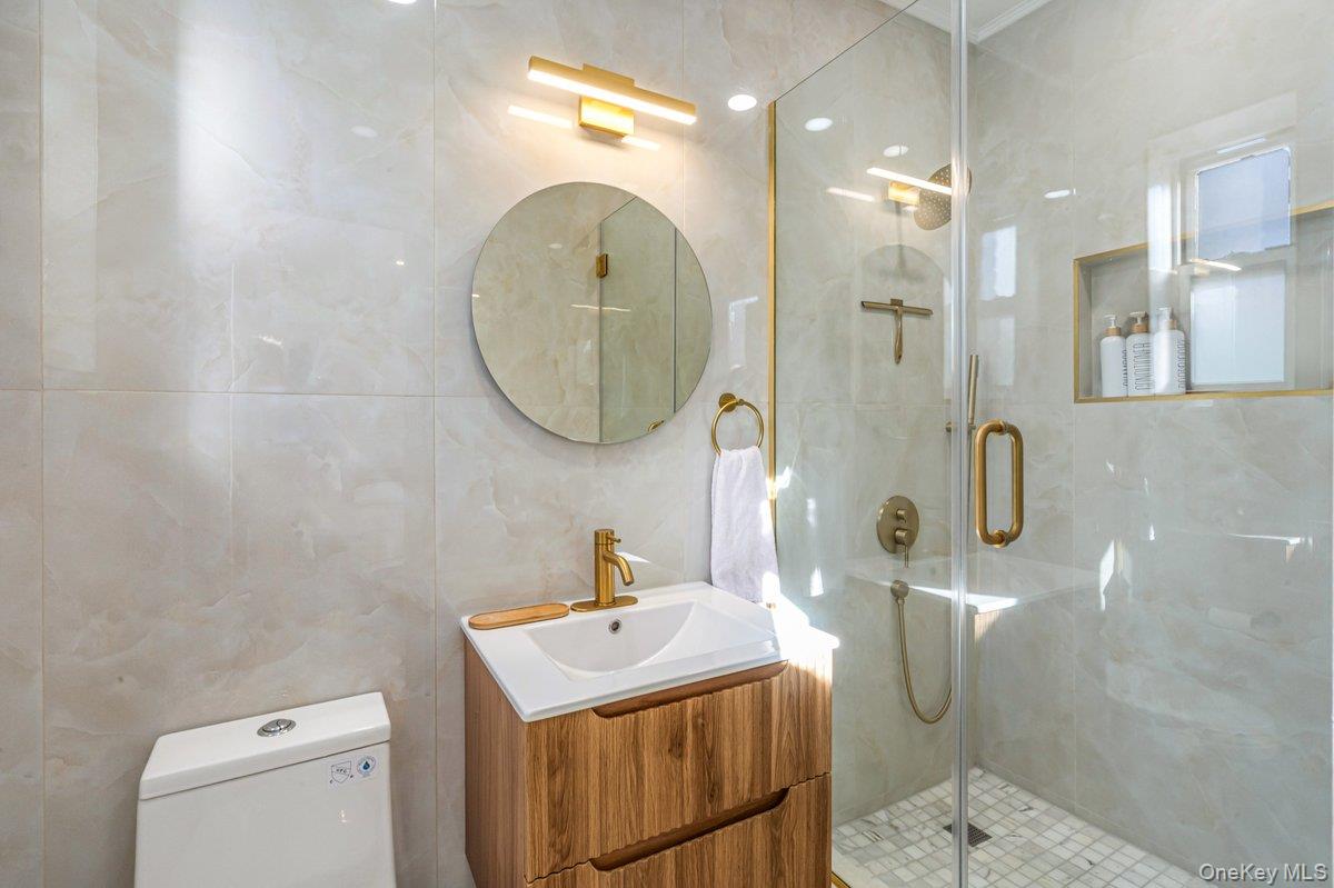 #16 photo, 162-01 Powells Cove Boulevard, Beechhurst , NY 11357