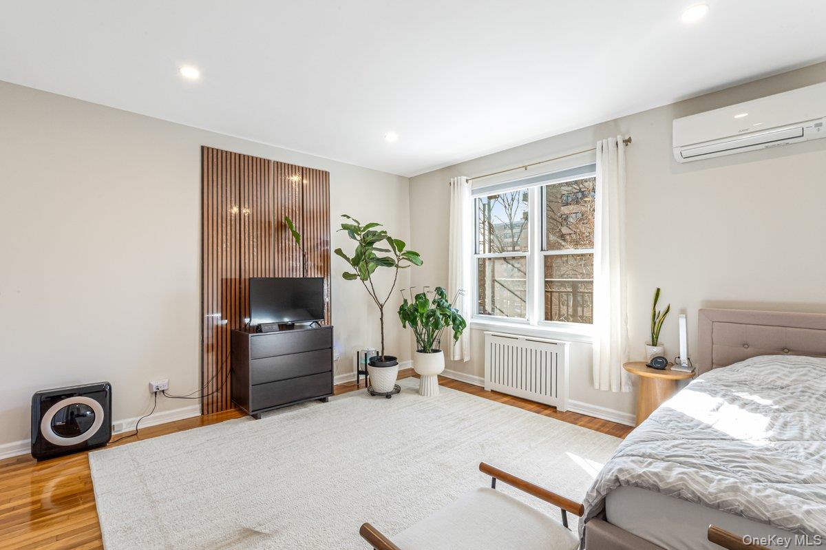 #17 photo, 162-01 Powells Cove Boulevard, Beechhurst , NY 11357