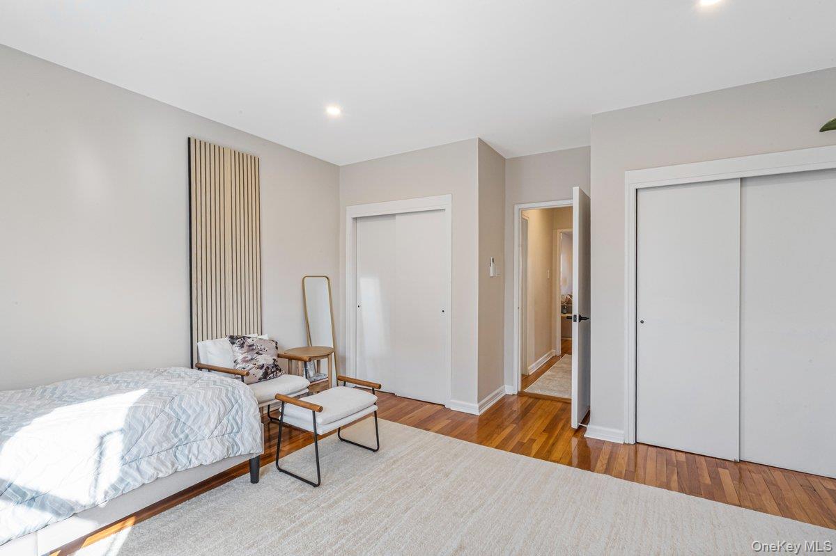 #18 photo, 162-01 Powells Cove Boulevard, Beechhurst , NY 11357