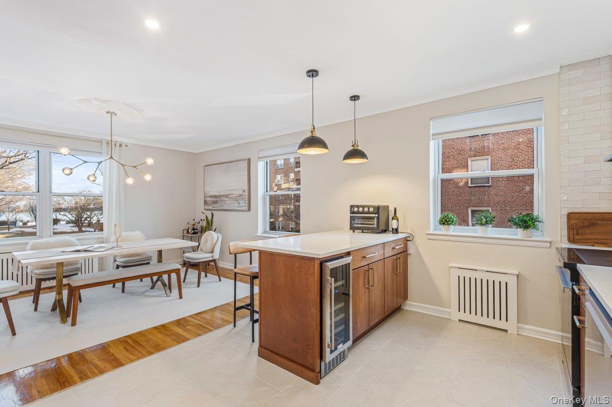 #8 photo, 162-01 Powells Cove Boulevard, Beechhurst , NY 11357