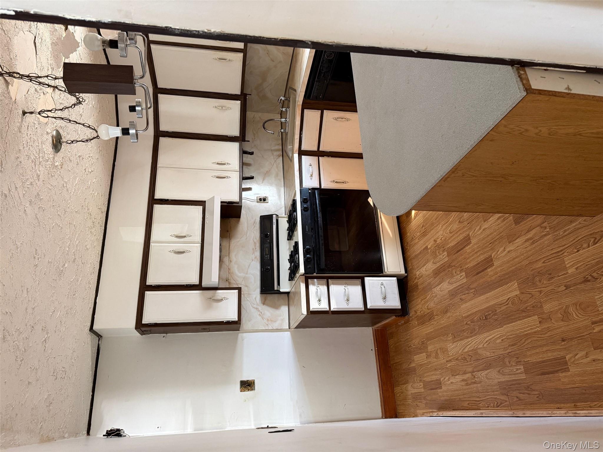 #4 photo, 1304 Appeal Avenue, Нассау ‖ Elmont , NY 11003