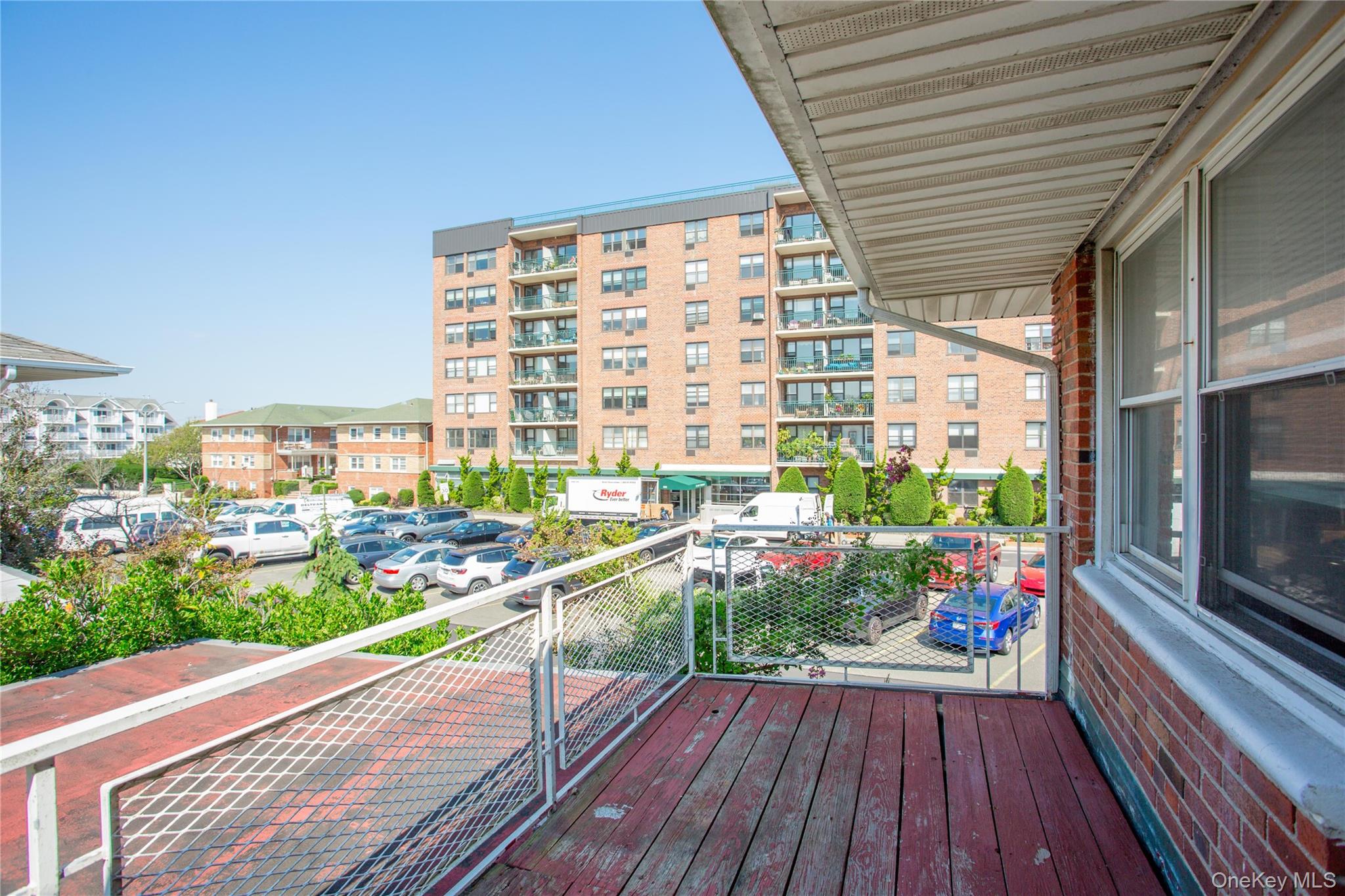 #8 photo, 340 E Broadway, מחוז נסאו Long Beach , NY 11561