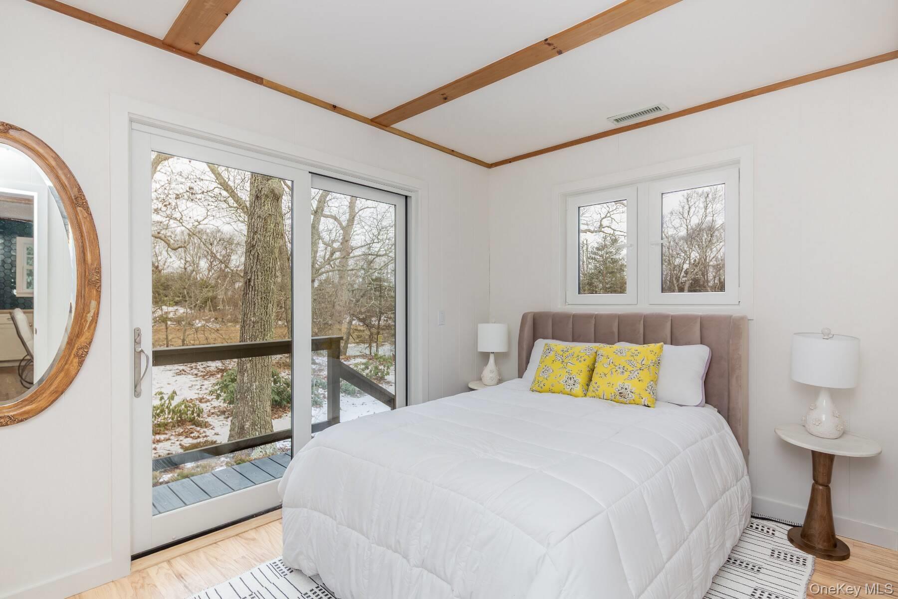 #20 photo, 9 Helens Lane, Southampton , NY 11968