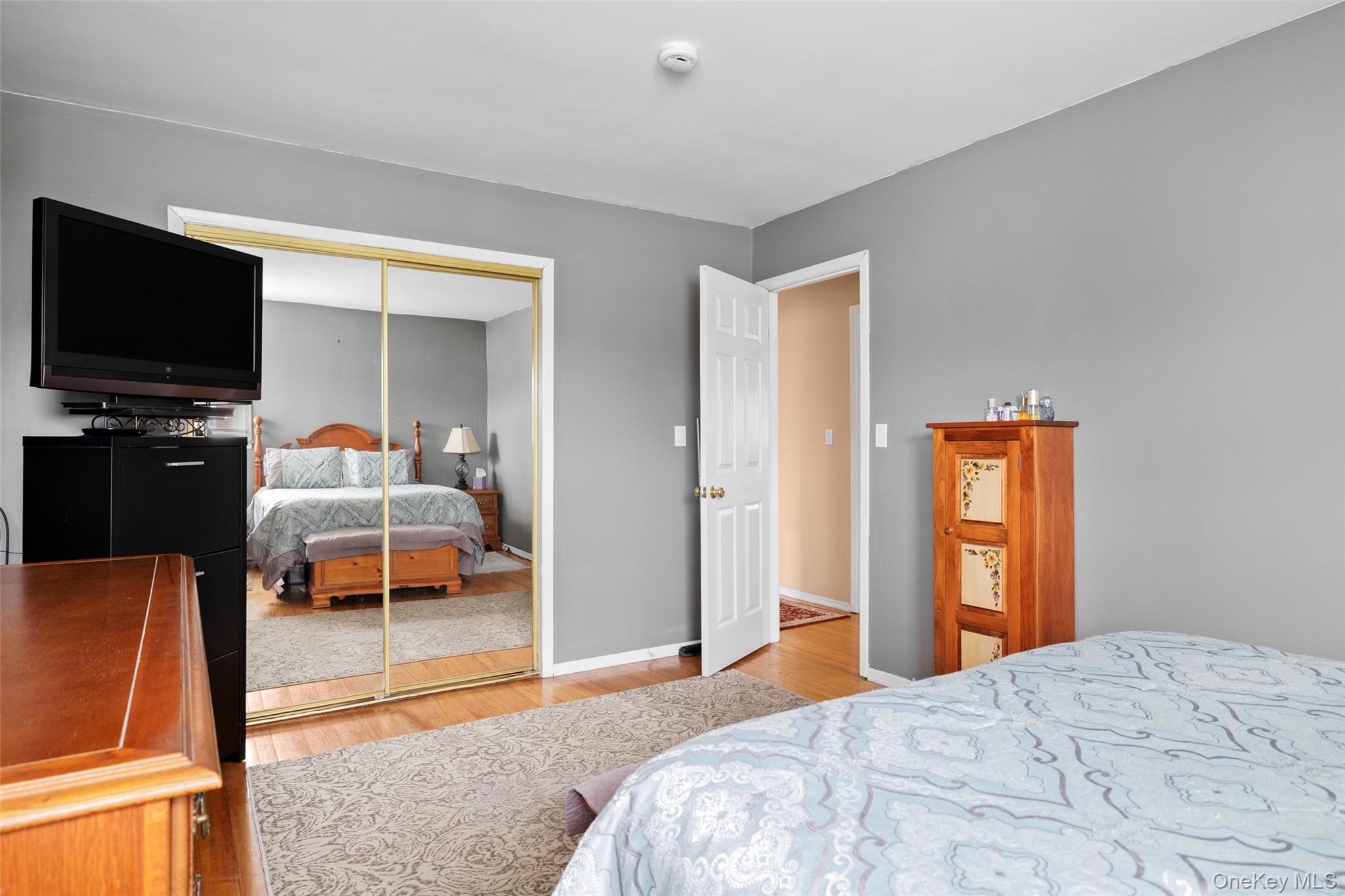 #13 photo, 830 N Broome Avenue, Саффолк ‖ Lindenhurst , NY 11757