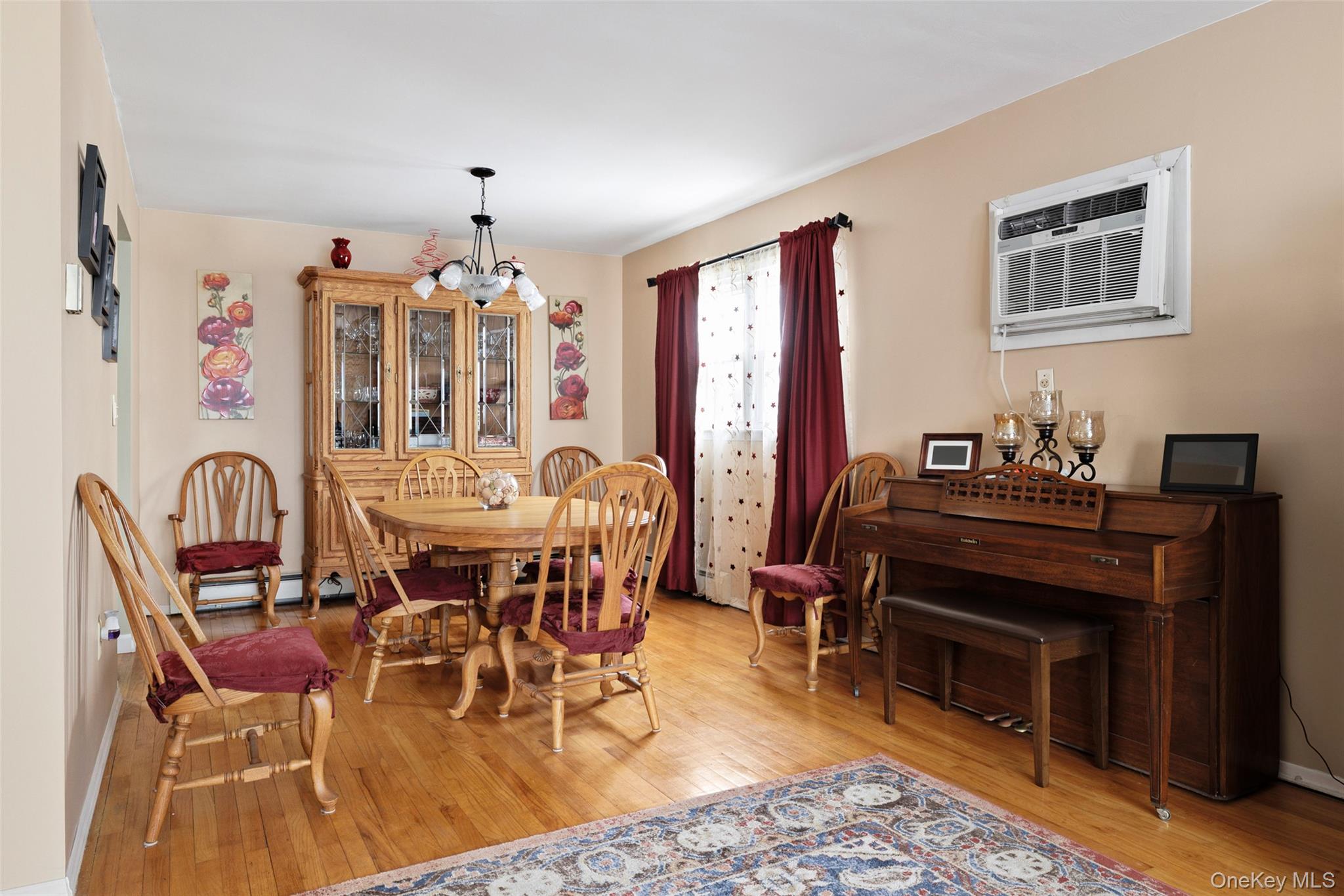 #7 photo, 830 N Broome Avenue, Саффолк ‖ Lindenhurst , NY 11757