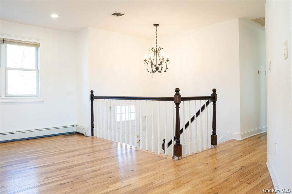 #10 photo, 58 Hauppauge Road, سوفولك Hauppauge , NY 11788