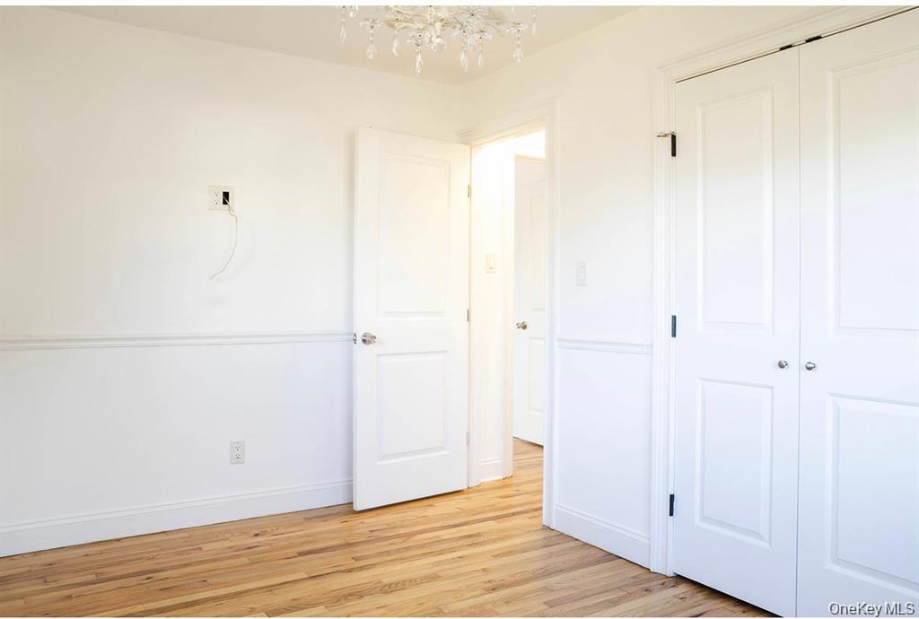 #12 photo, 58 Hauppauge Road, سوفولك Hauppauge , NY 11788