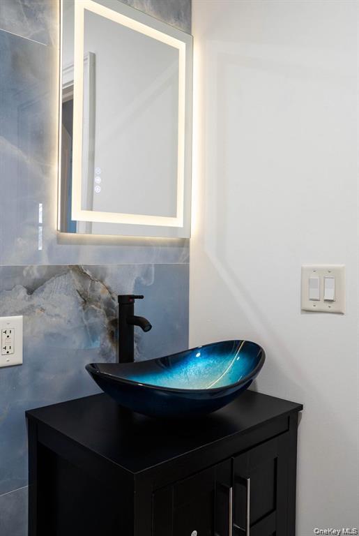 #15 photo, 58 Hauppauge Road, سوفولك Hauppauge , NY 11788