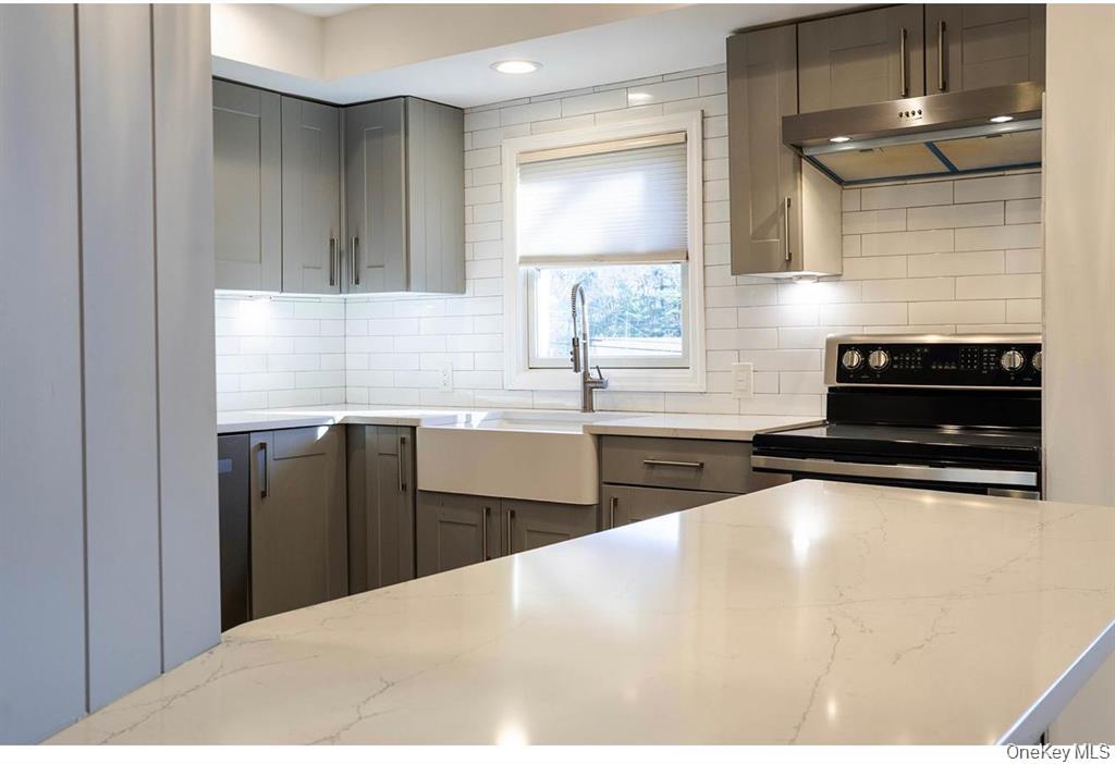 #7 photo, 58 Hauppauge Road, سوفولك Hauppauge , NY 11788