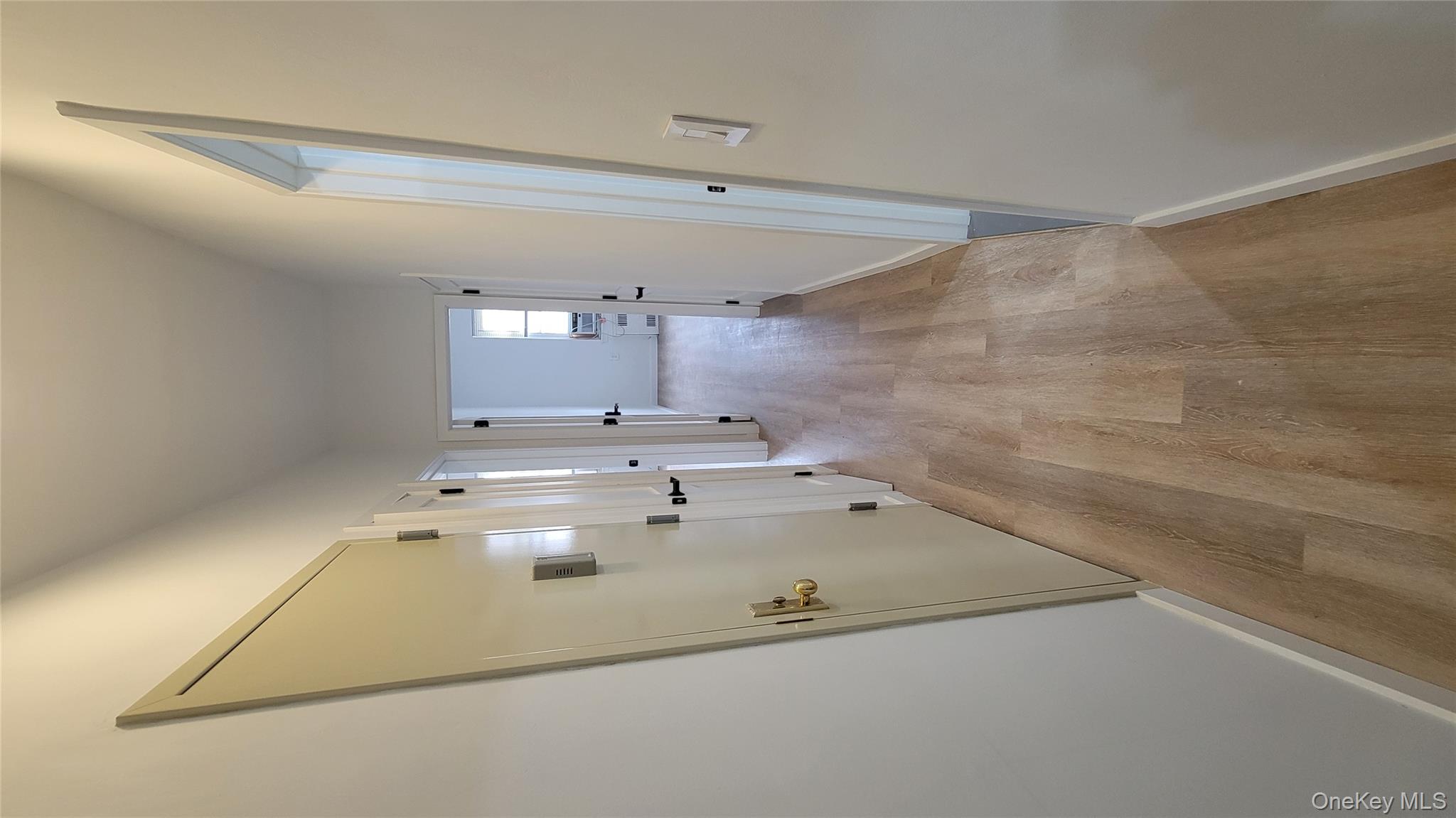 #2 photo, 60-24 Wetherole Street, 皇后区 Elmhurst , NY 11373