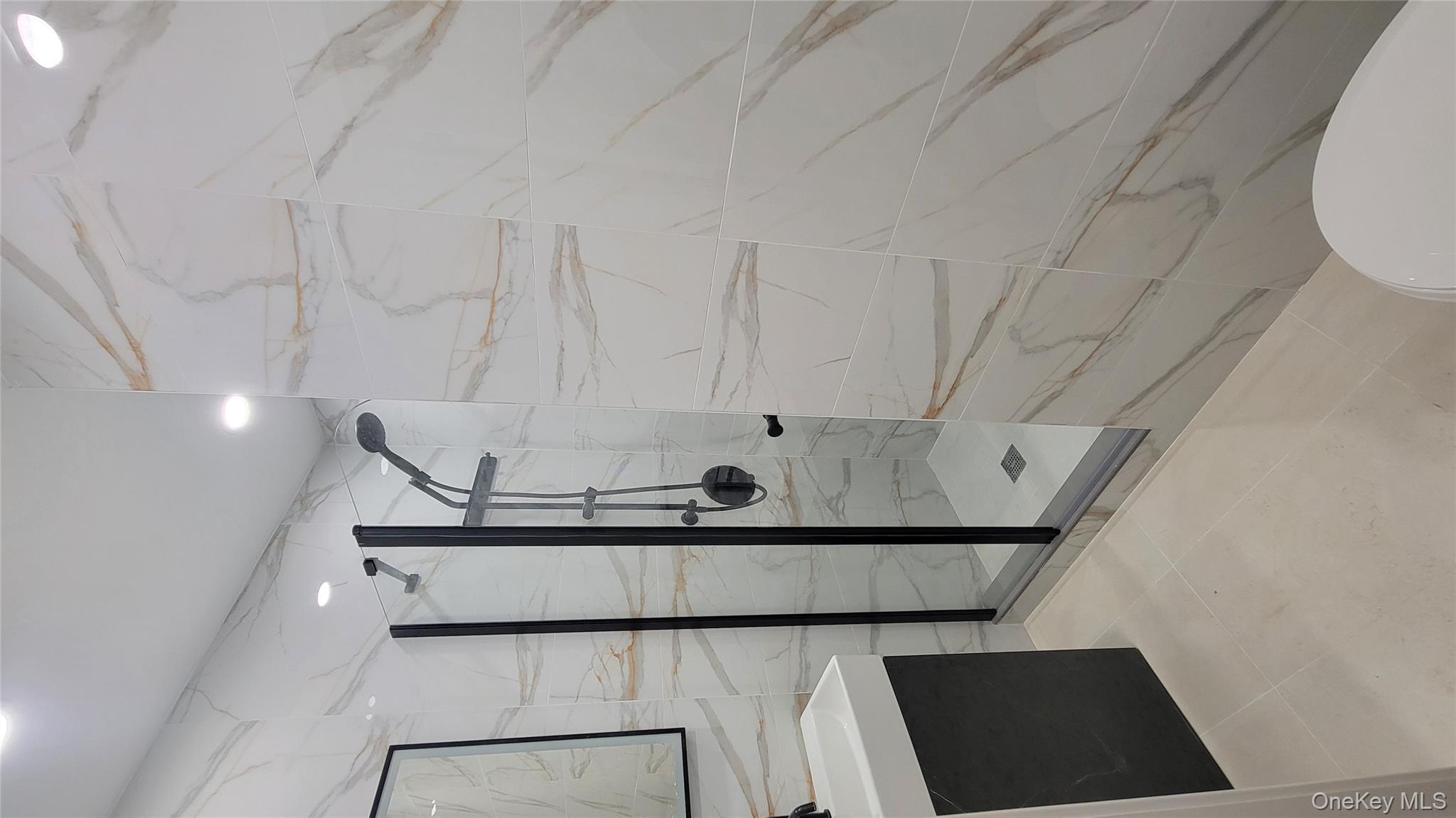 #9 photo, 60-24 Wetherole Street, 皇后区 Elmhurst , NY 11373