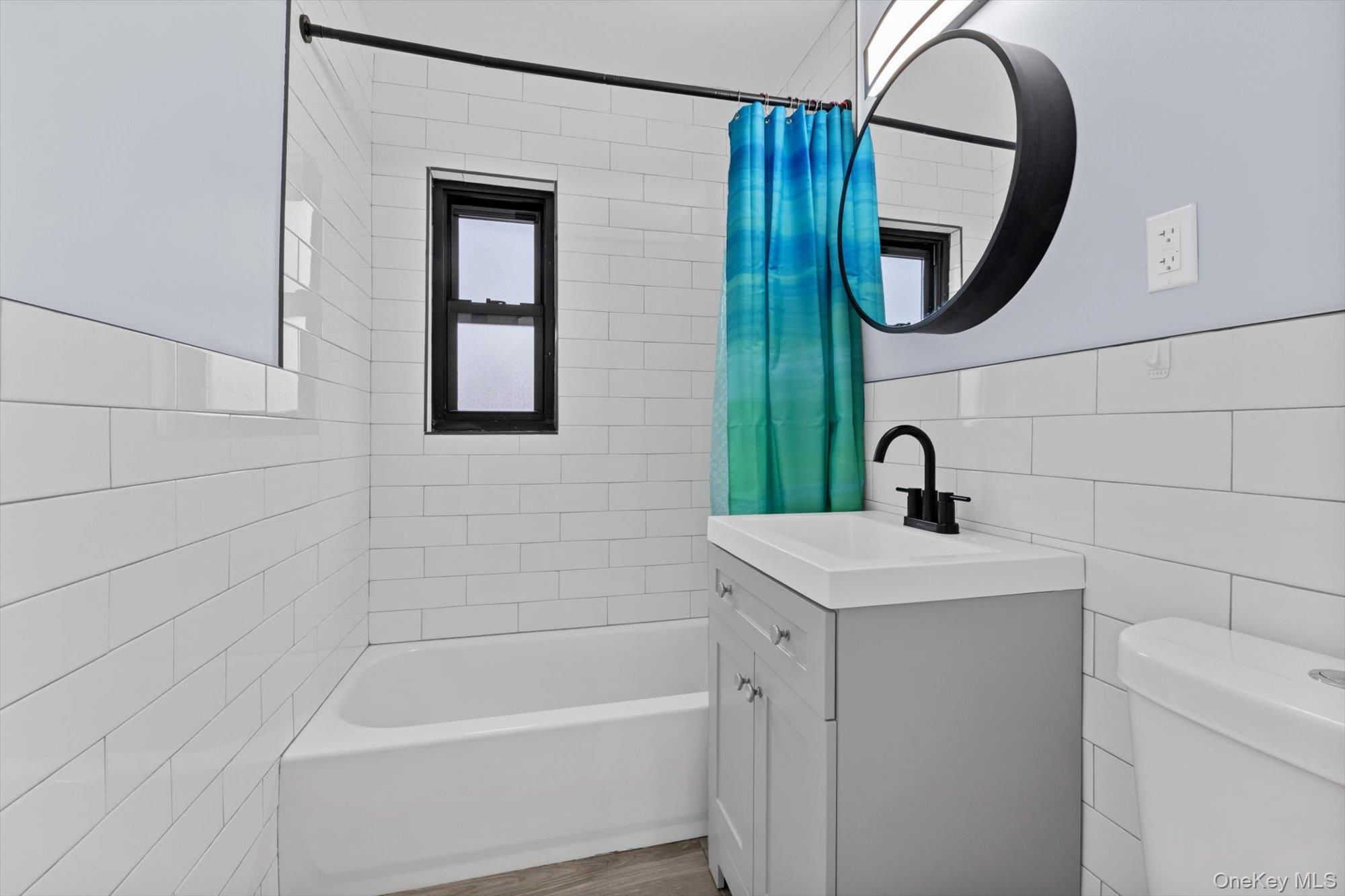 #13 photo, 220-16 75th Avenue, Oakland Gardens , NY 11364