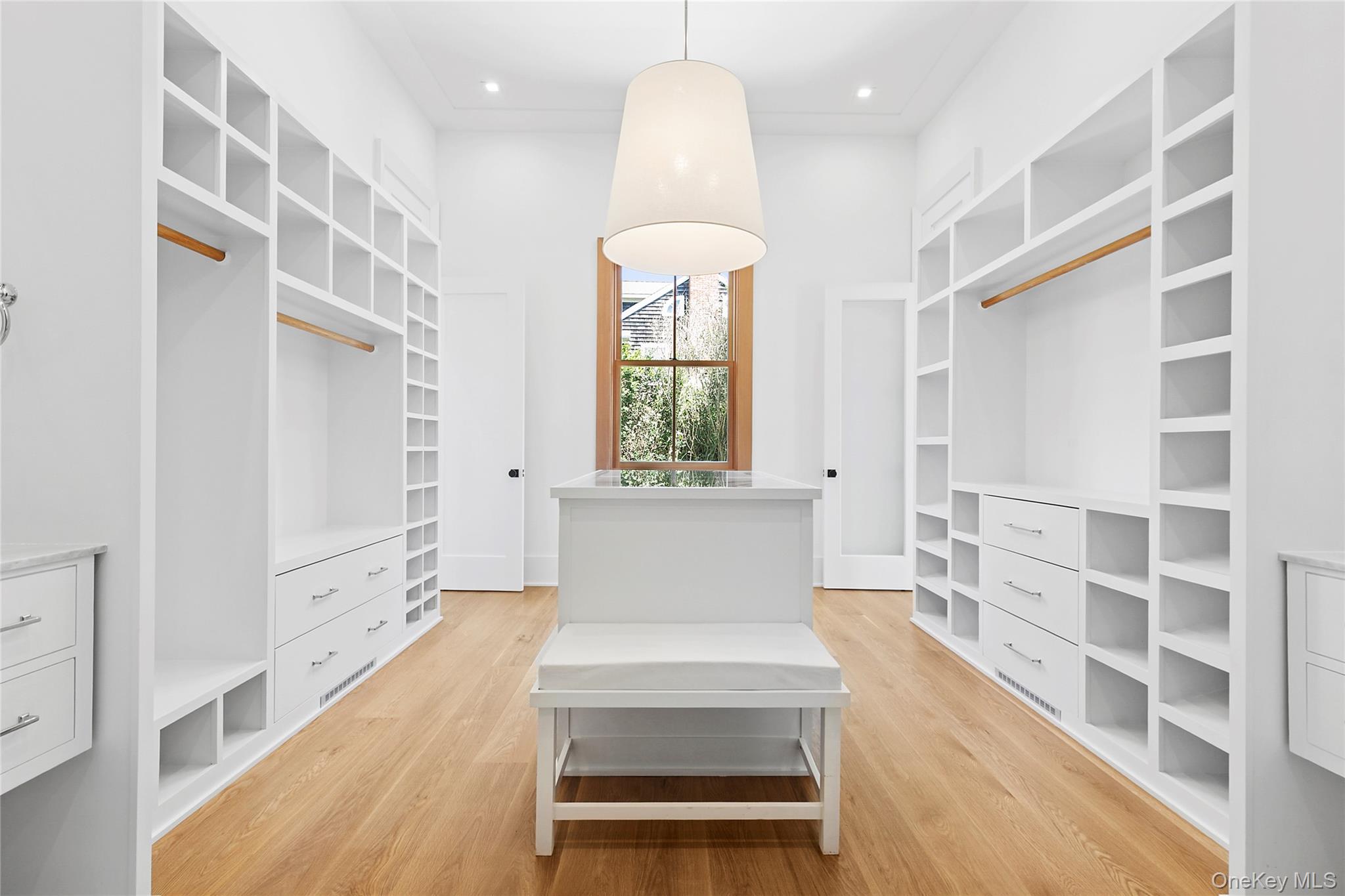 #10 photo, 522 Wickapogue Road, Саффолк ‖ Southampton , NY 11968