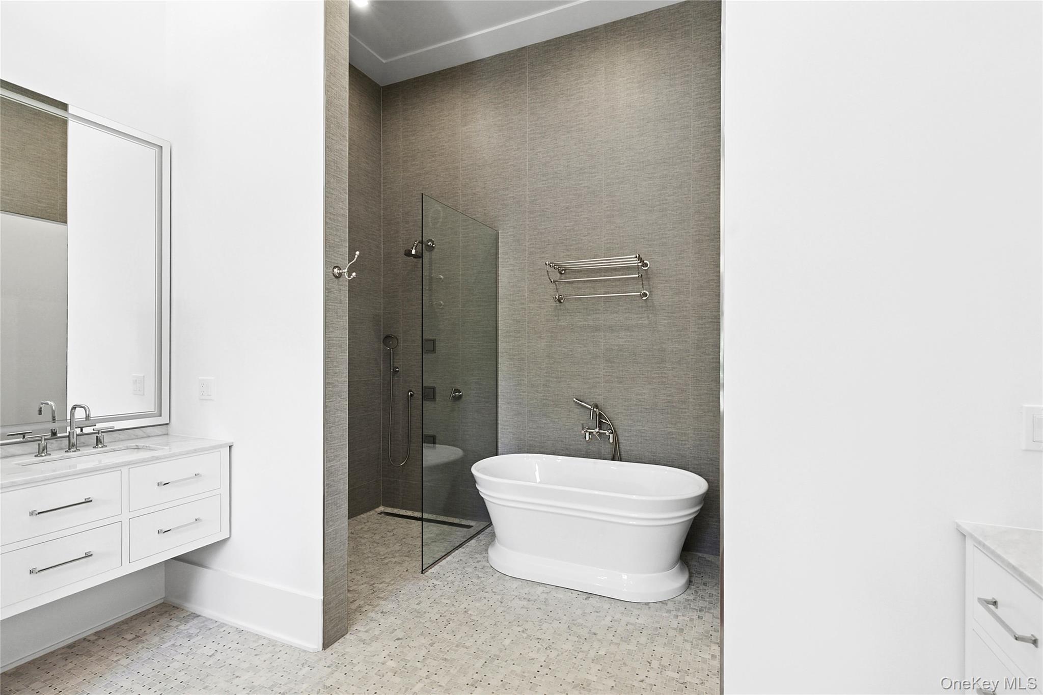 #11 photo, 522 Wickapogue Road, Саффолк ‖ Southampton , NY 11968