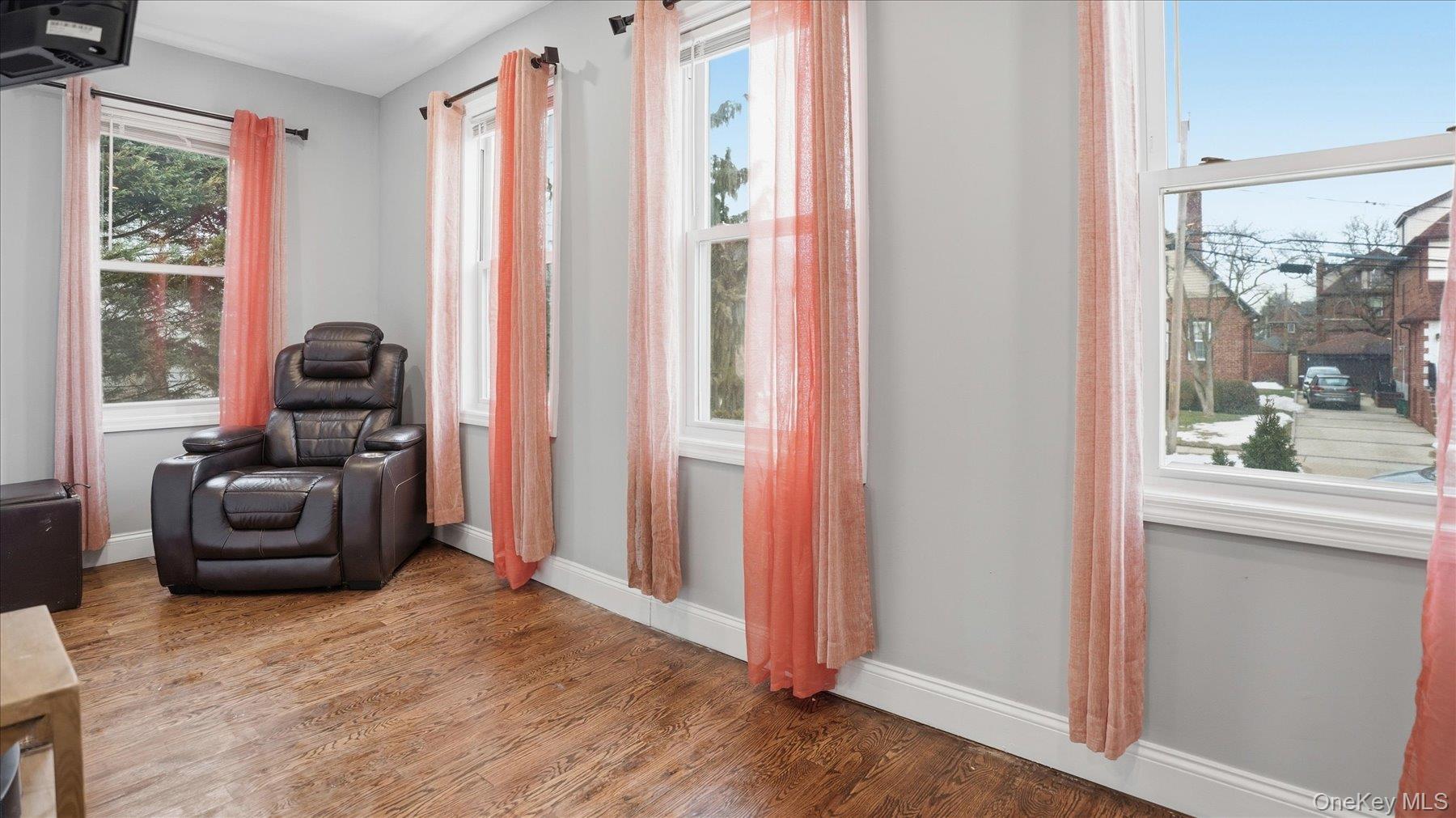 #11 photo, 56 Northumberland, Lynbrook , NY 11563