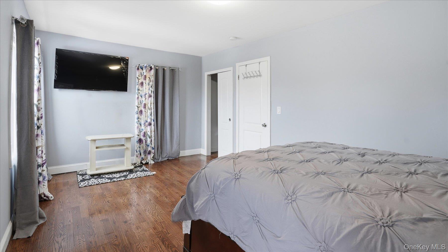 #14 photo, 56 Northumberland, Lynbrook , NY 11563