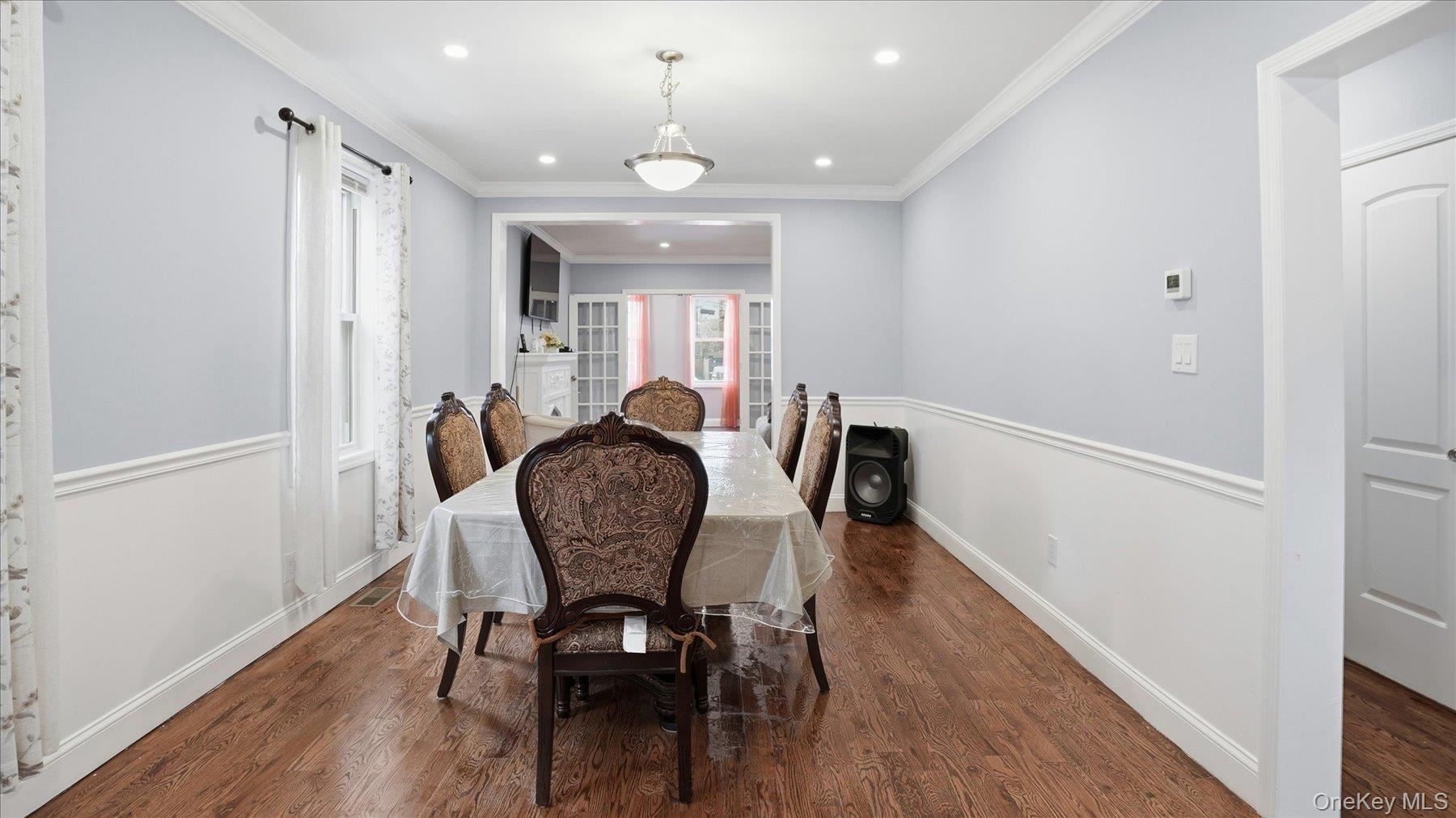 #8 photo, 56 Northumberland, Lynbrook , NY 11563