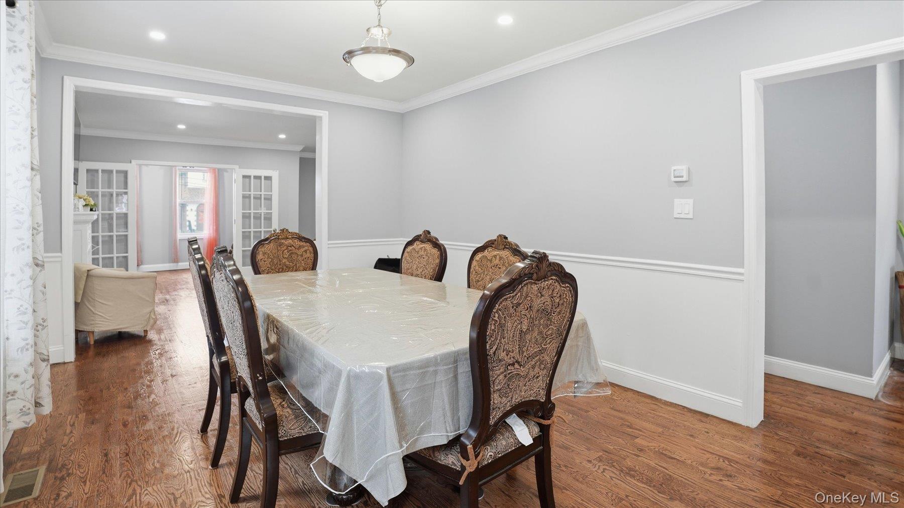 #9 photo, 56 Northumberland, Lynbrook , NY 11563