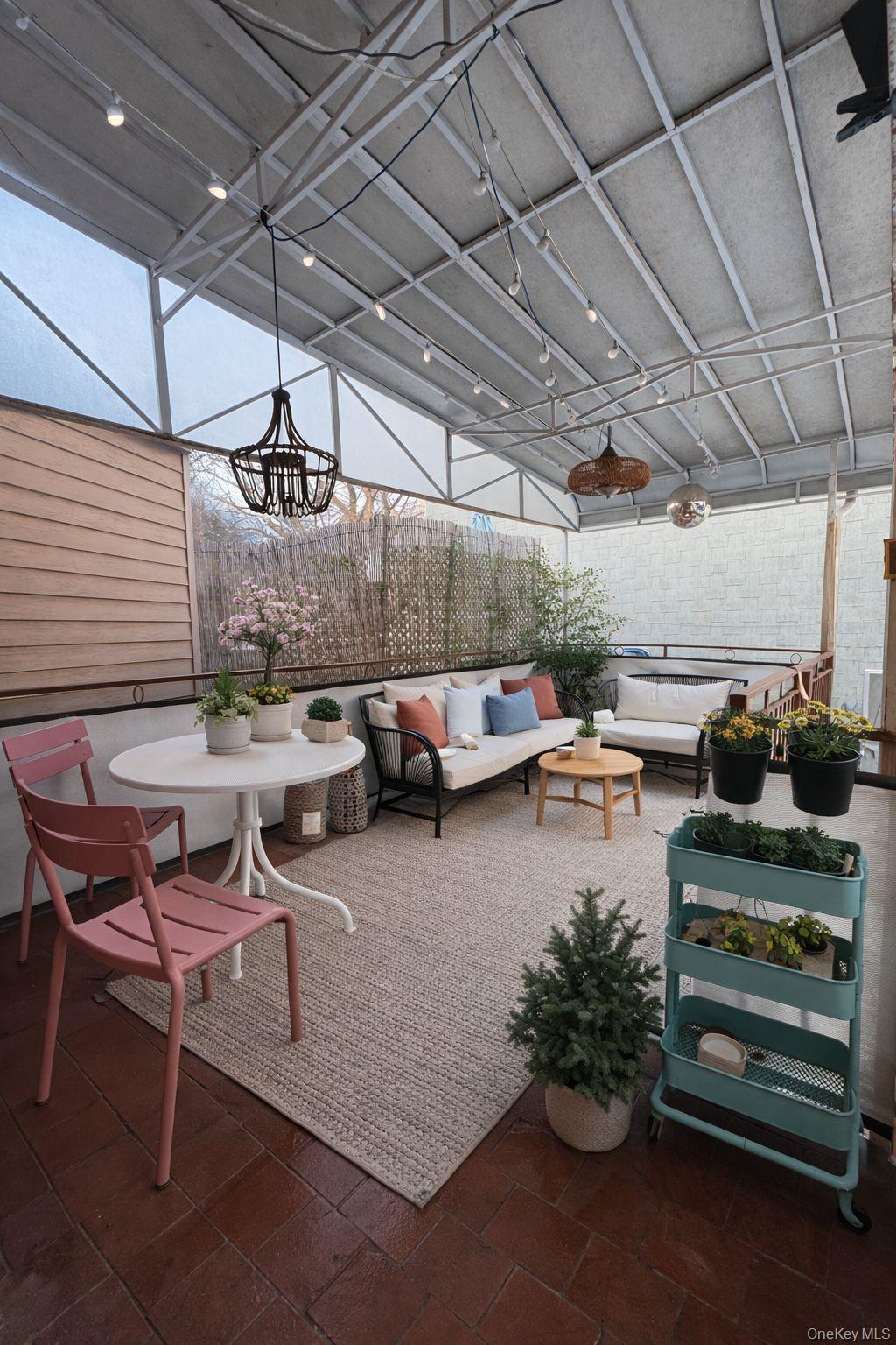 #10 photo, 396 Graham Avenue, 布鲁克林 Brooklyn , NY 11211