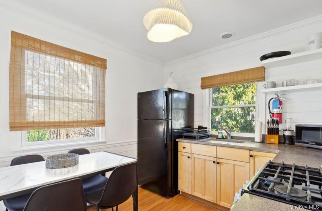 #19 photo, 127 Inlet Road, Hampton Bays , NY 11946