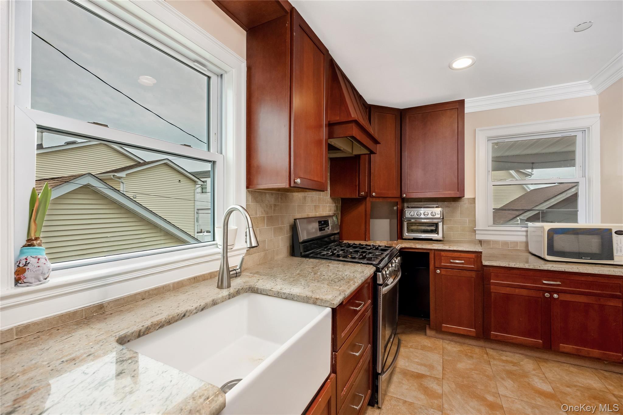 #11 photo, 714-716 W Beech, Long Beach , NY 11561