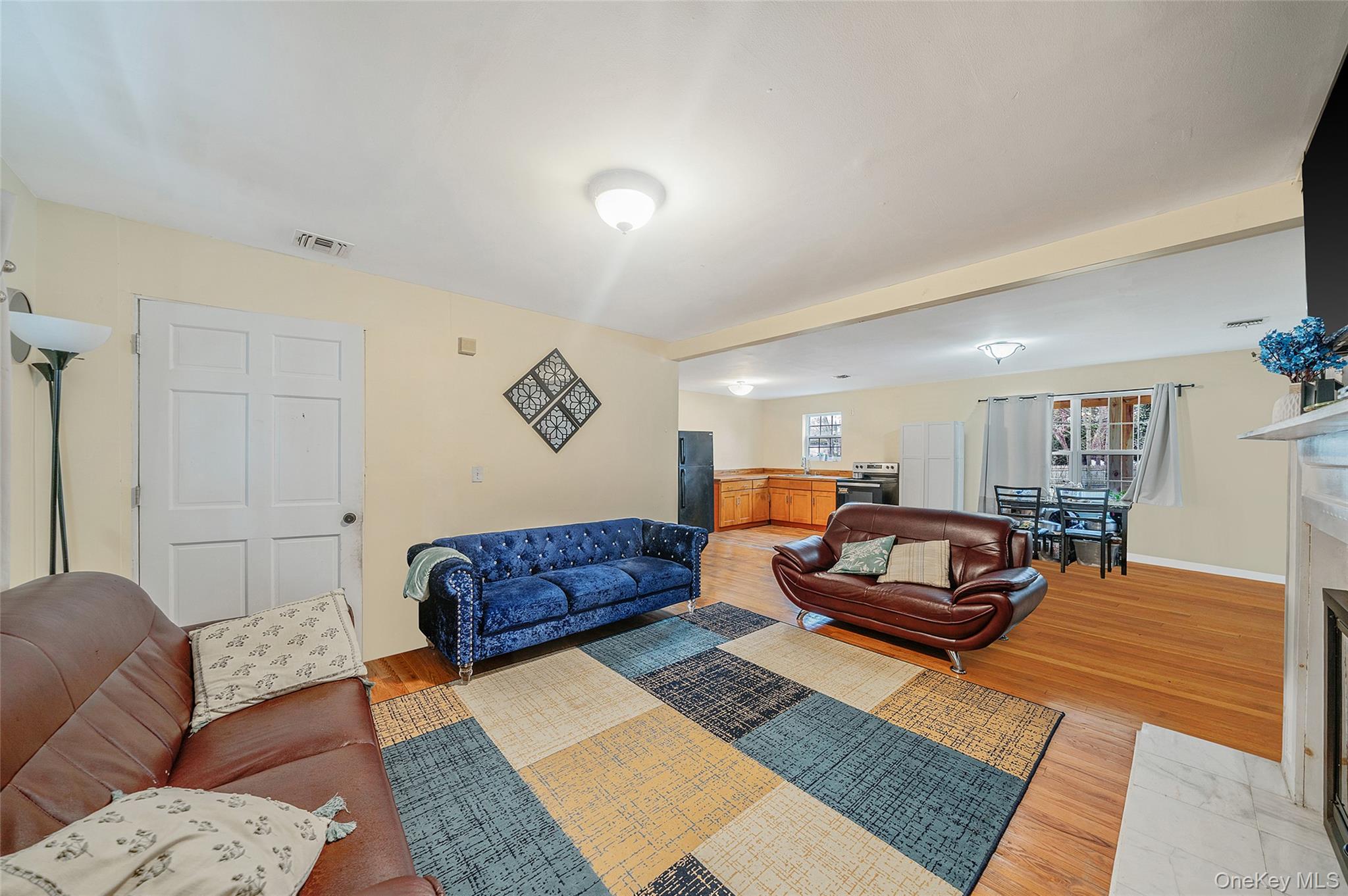 #14 photo, 6 Denmark Court, সাফোক কাউন্টি Huntington , NY 11743