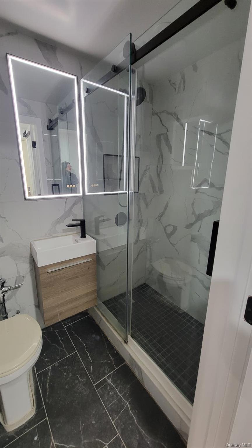 #5 photo, 60-24 Wetherole Street, 皇后区 Elmhurst , NY 11373