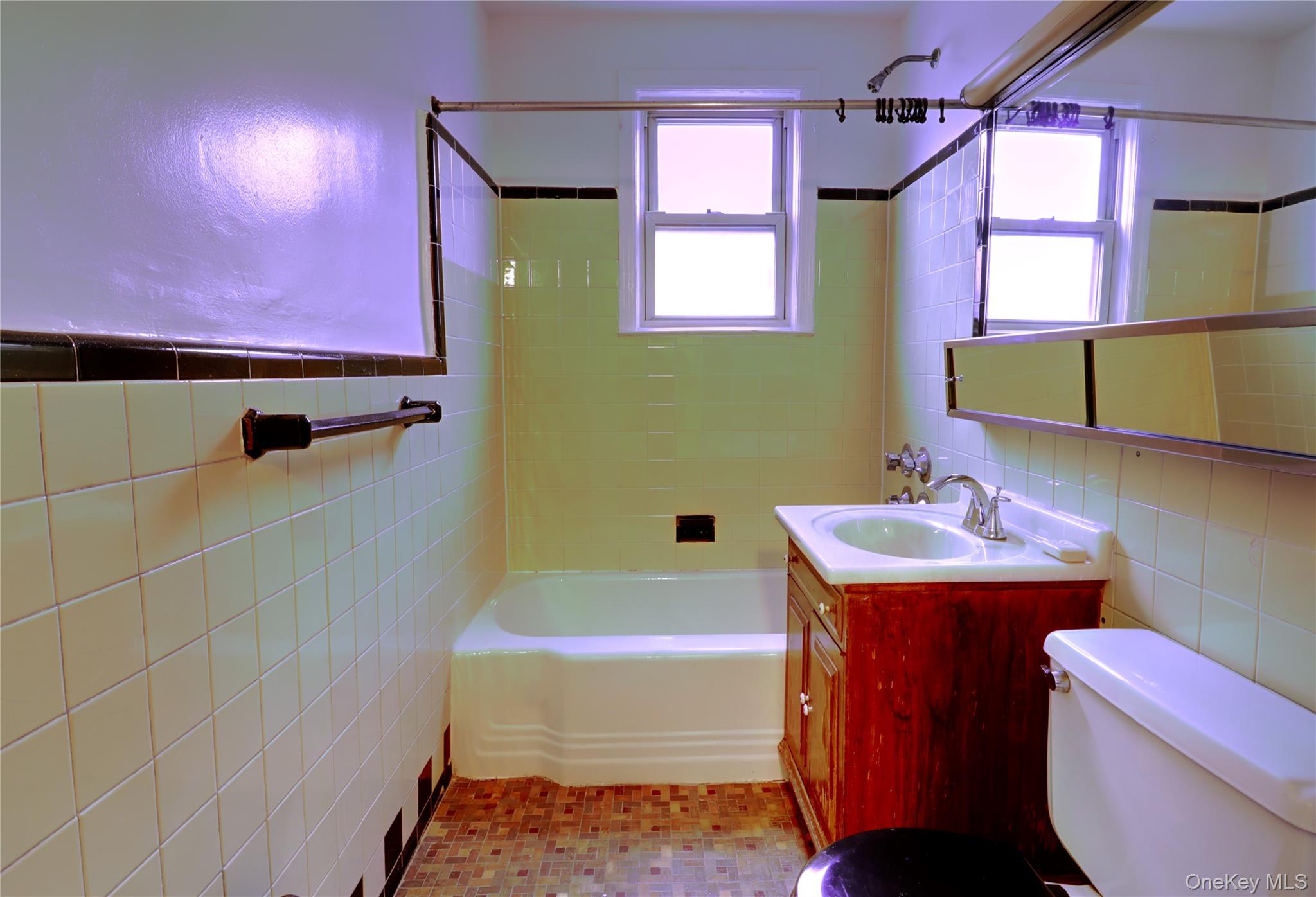 #10 photo, 2952 172nd Street, Куинс ‖ Flushing , NY 11358