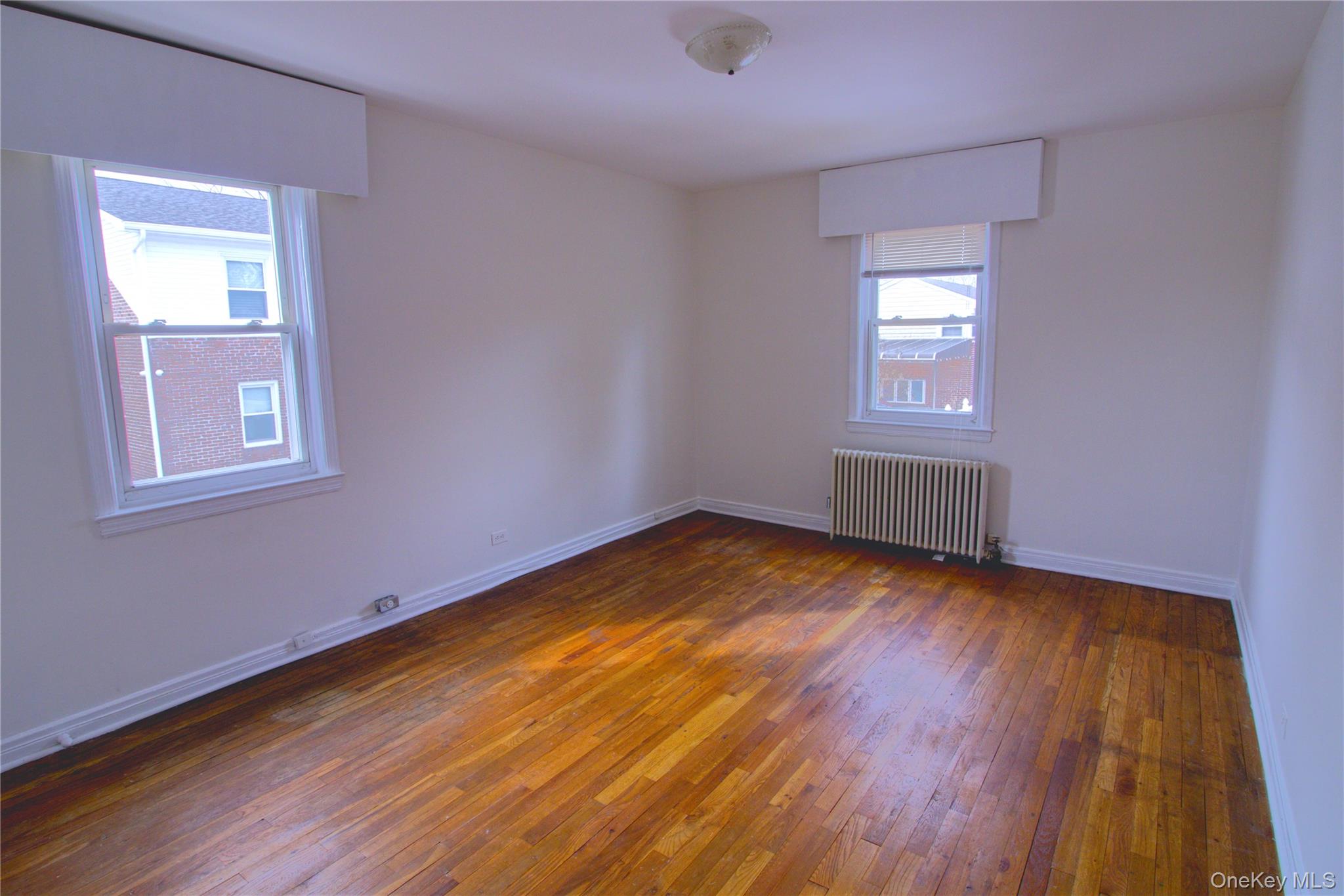 #19 photo, 2952 172nd Street, Куинс ‖ Flushing , NY 11358