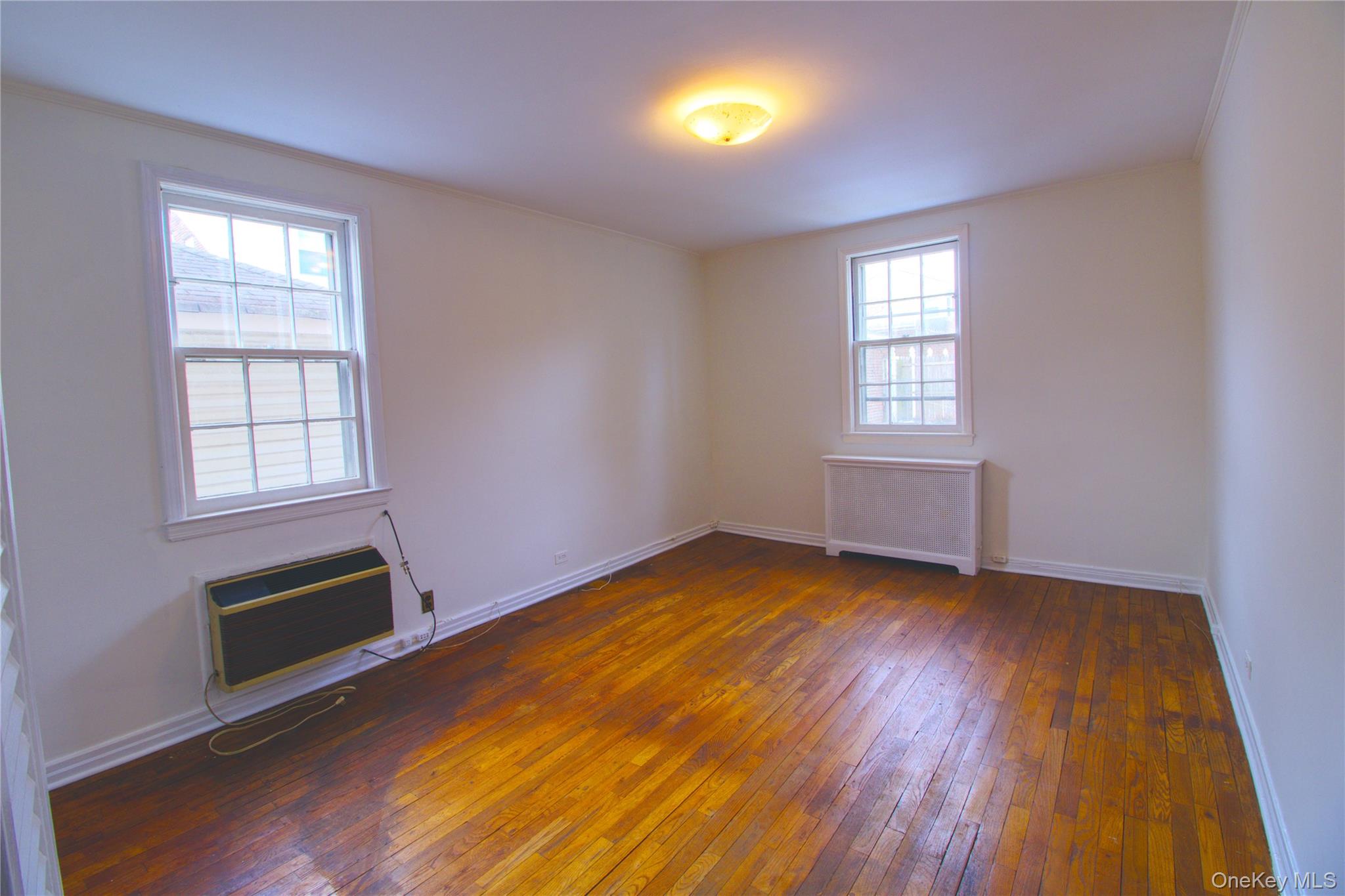 #8 photo, 2952 172nd Street, Куинс ‖ Flushing , NY 11358