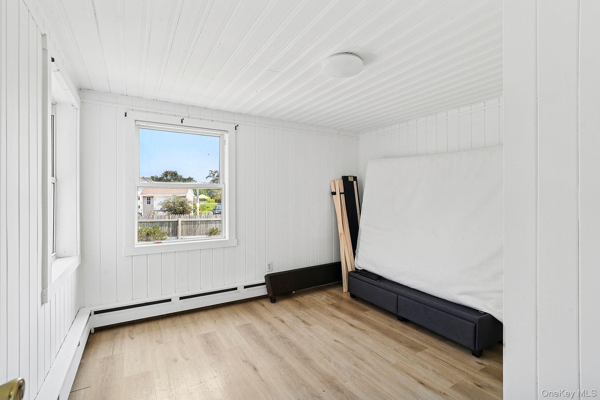 #13 photo, 35 Gardners Lane, Саффолк ‖ Hampton Bays , NY 11946