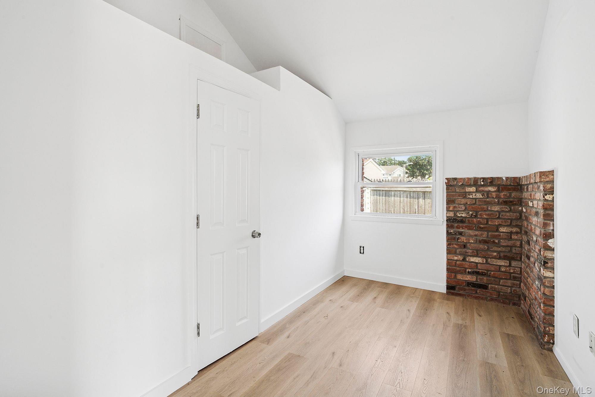 #17 photo, 35 Gardners Lane, Саффолк ‖ Hampton Bays , NY 11946