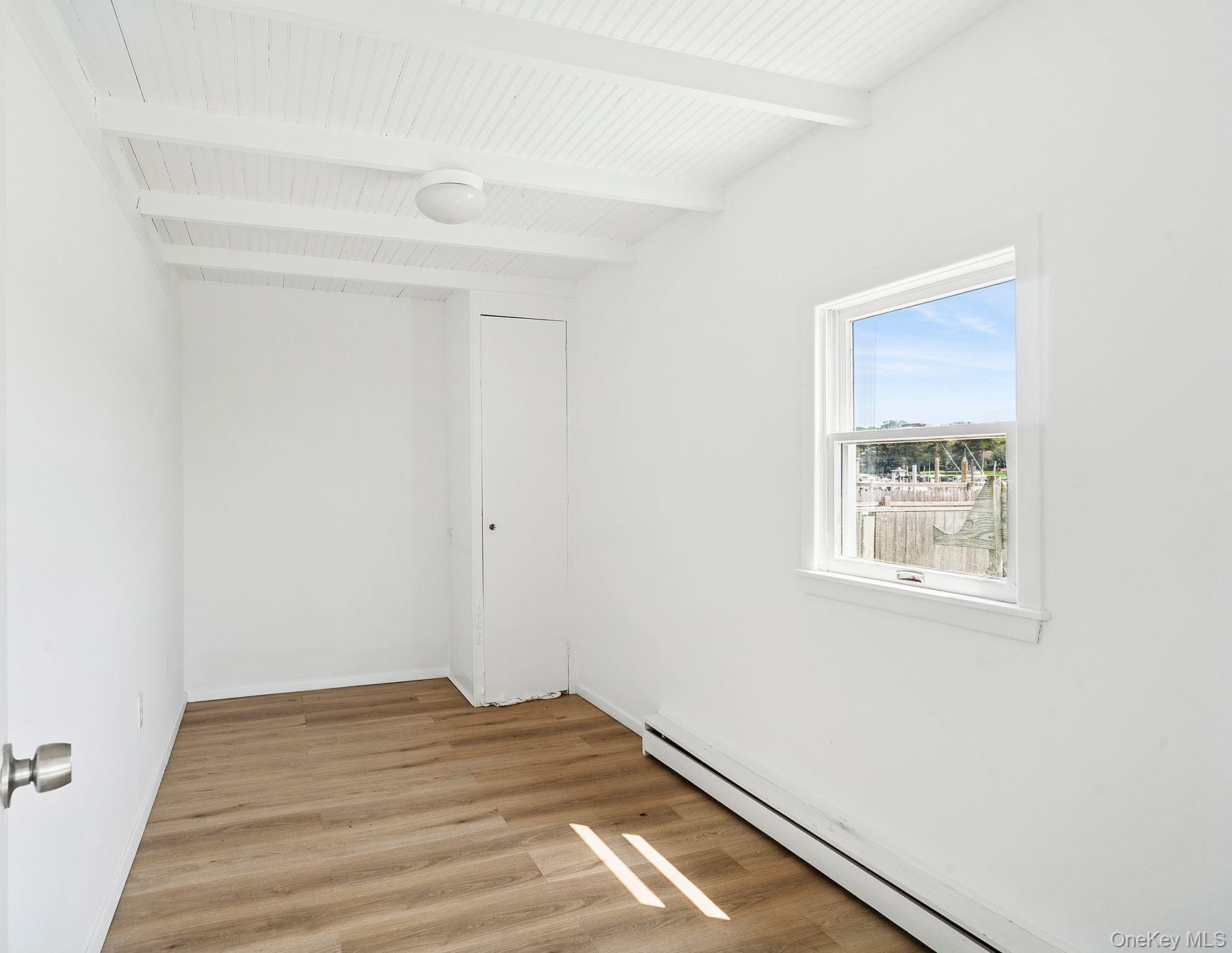 #18 photo, 35 Gardners Lane, Саффолк ‖ Hampton Bays , NY 11946