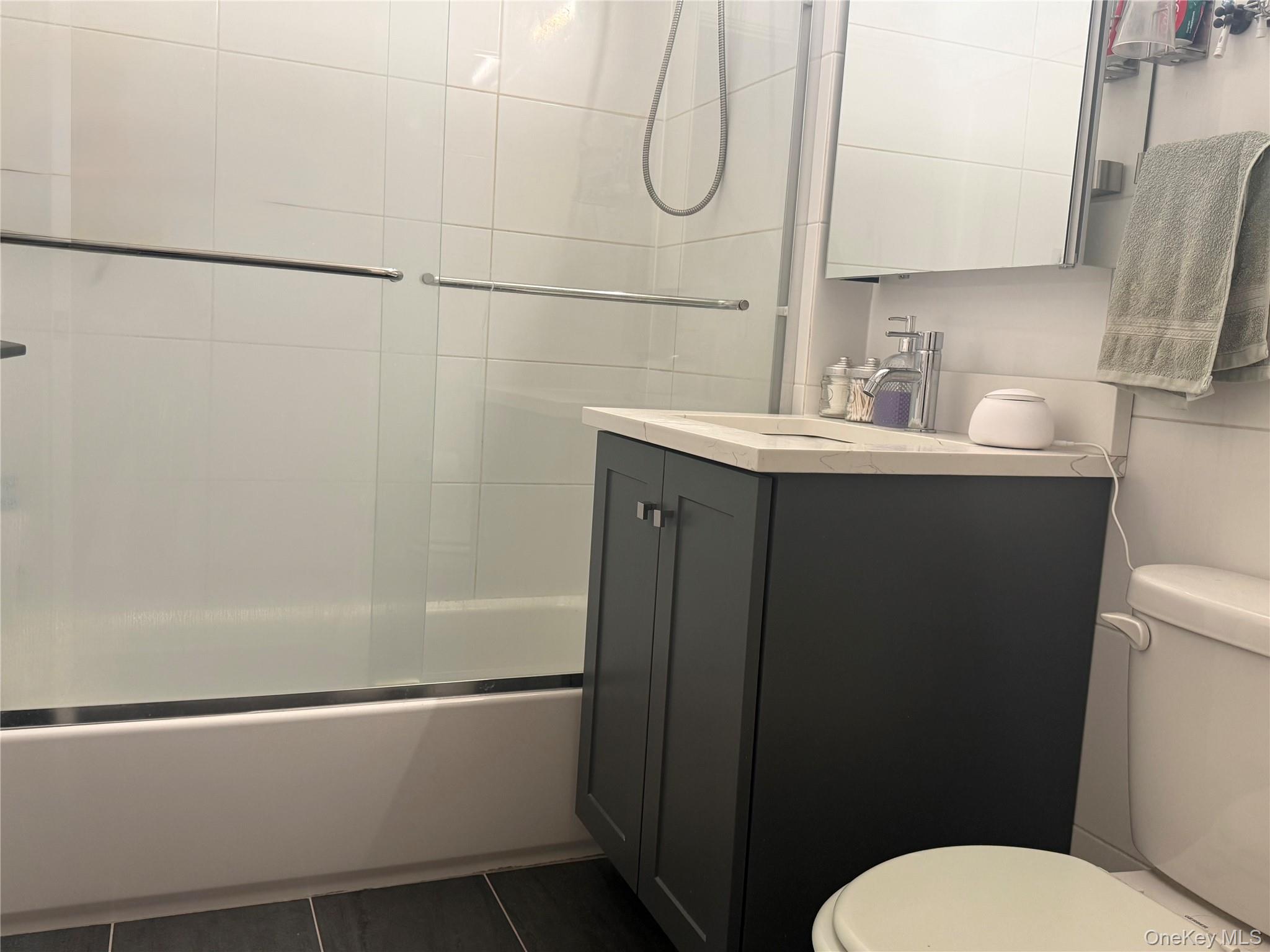 #11 photo, 3141 29th Street, Astoria , NY 11106