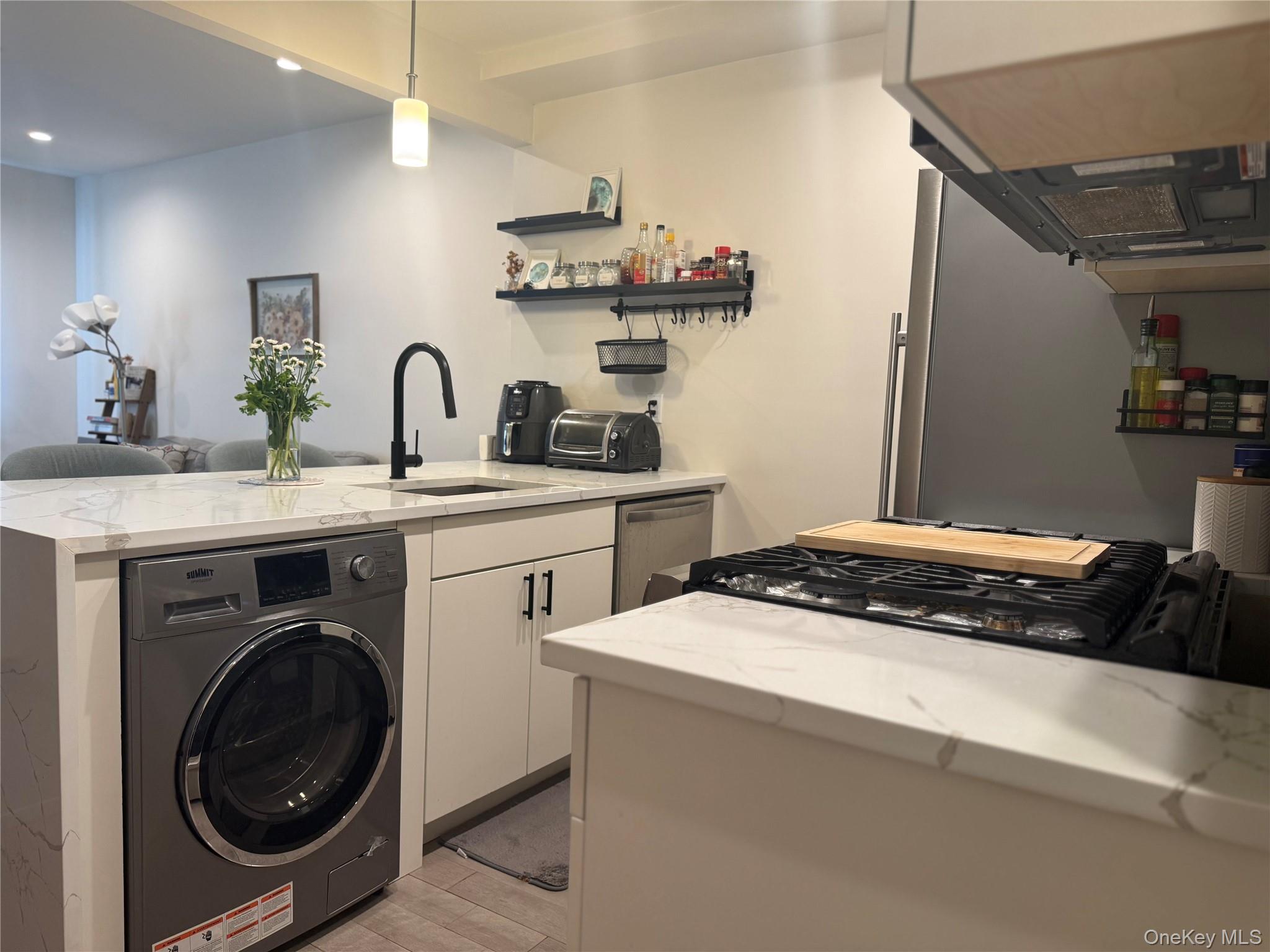 #3 photo, 3141 29th Street, Astoria , NY 11106