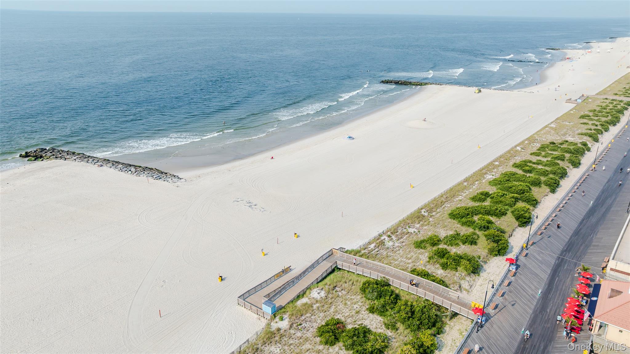 #2 photo, 410 E Broadway, Нассау ‖ Long Beach , NY 11561