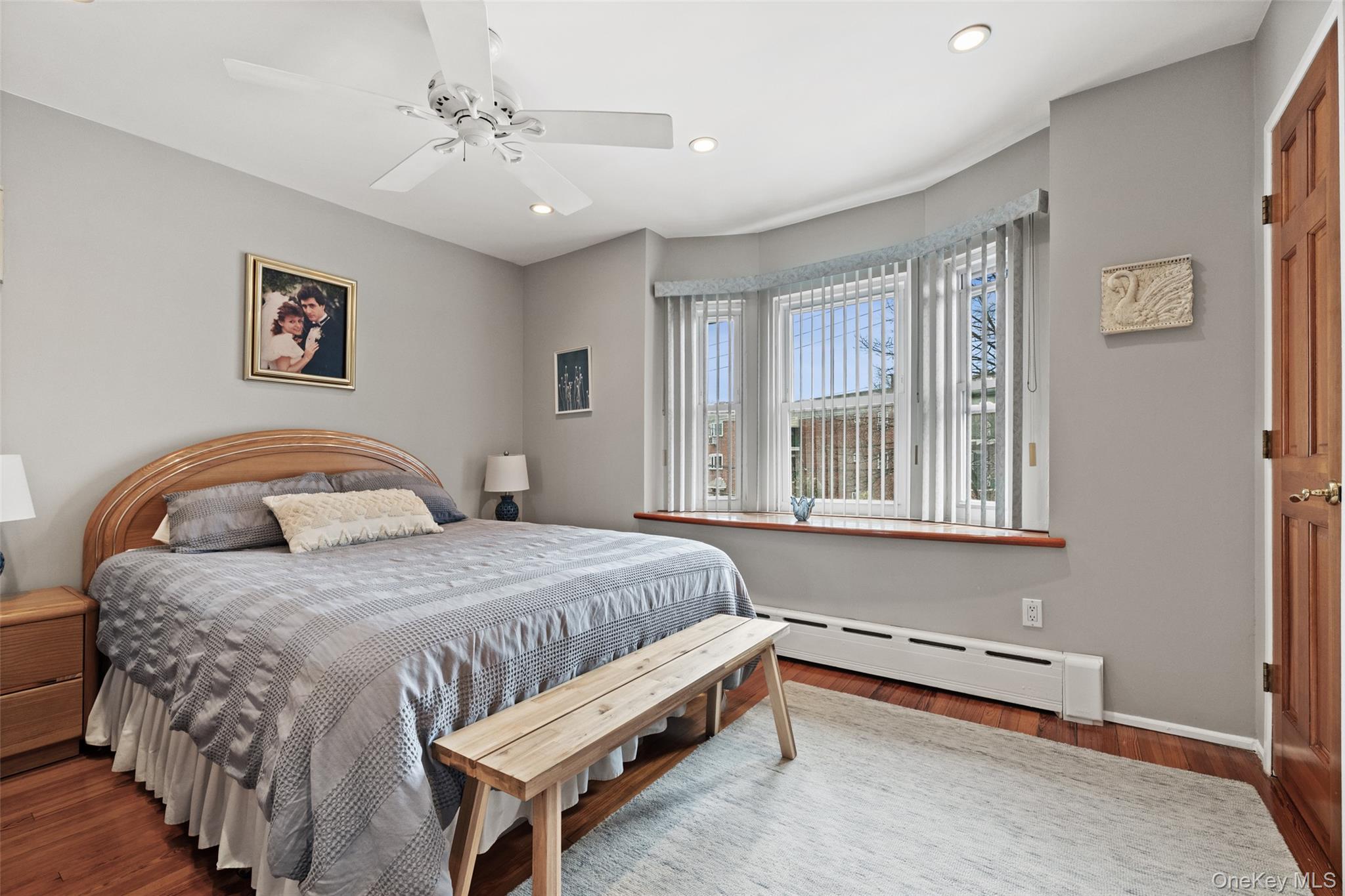 #20 photo, 7547 Furmanville Avenue, Middle Village , NY 11379