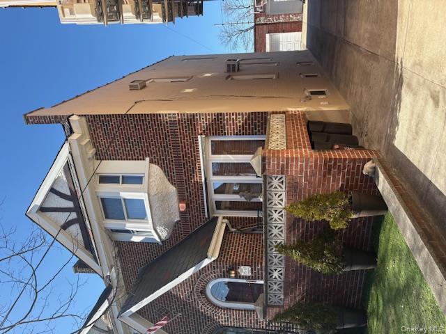 #3 photo, 7547 Furmanville Avenue, कुईंस Middle Village , NY 11379