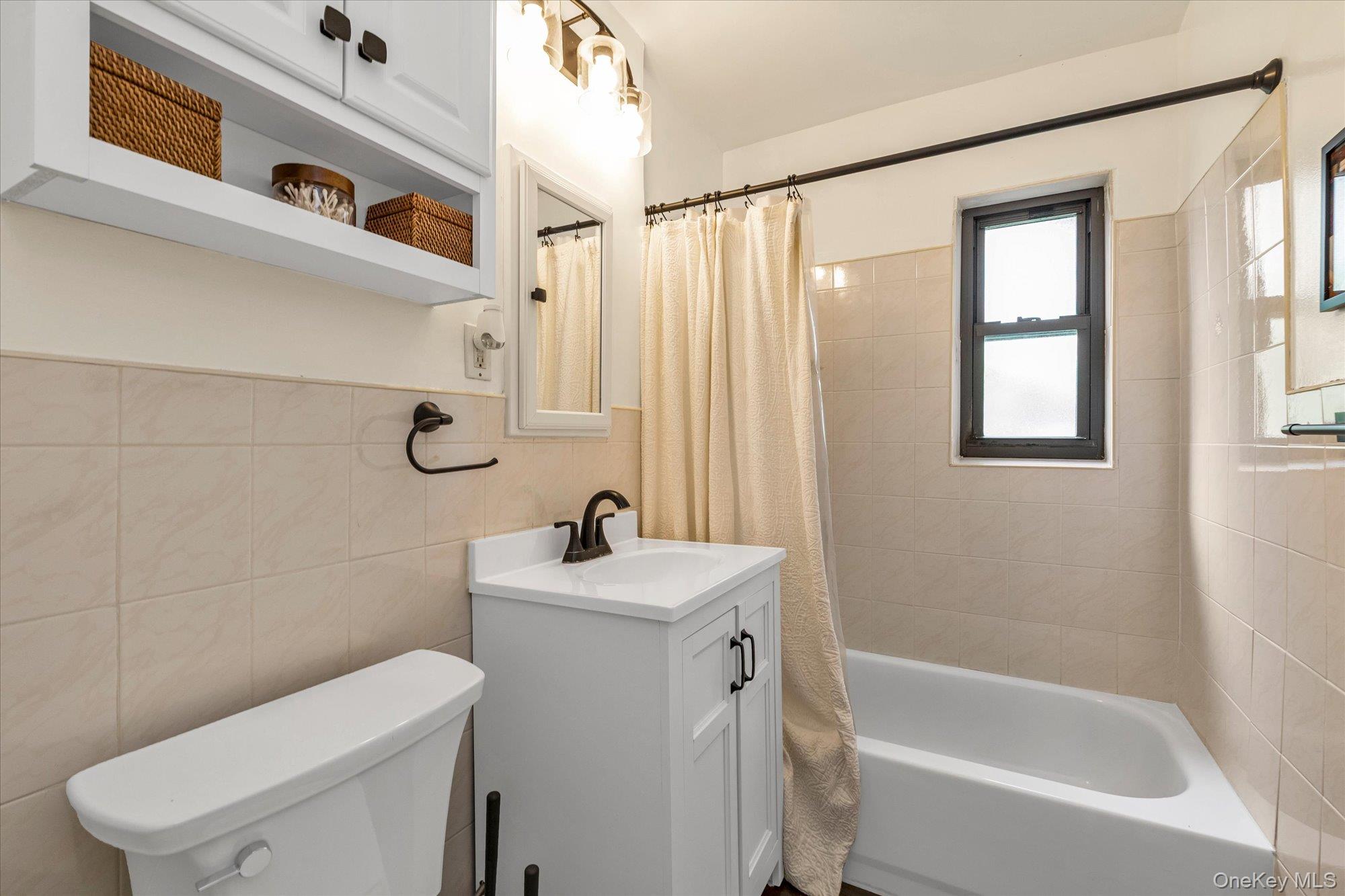 #12 photo, 219-29 75th Avenue, Oakland Gardens , NY 11364