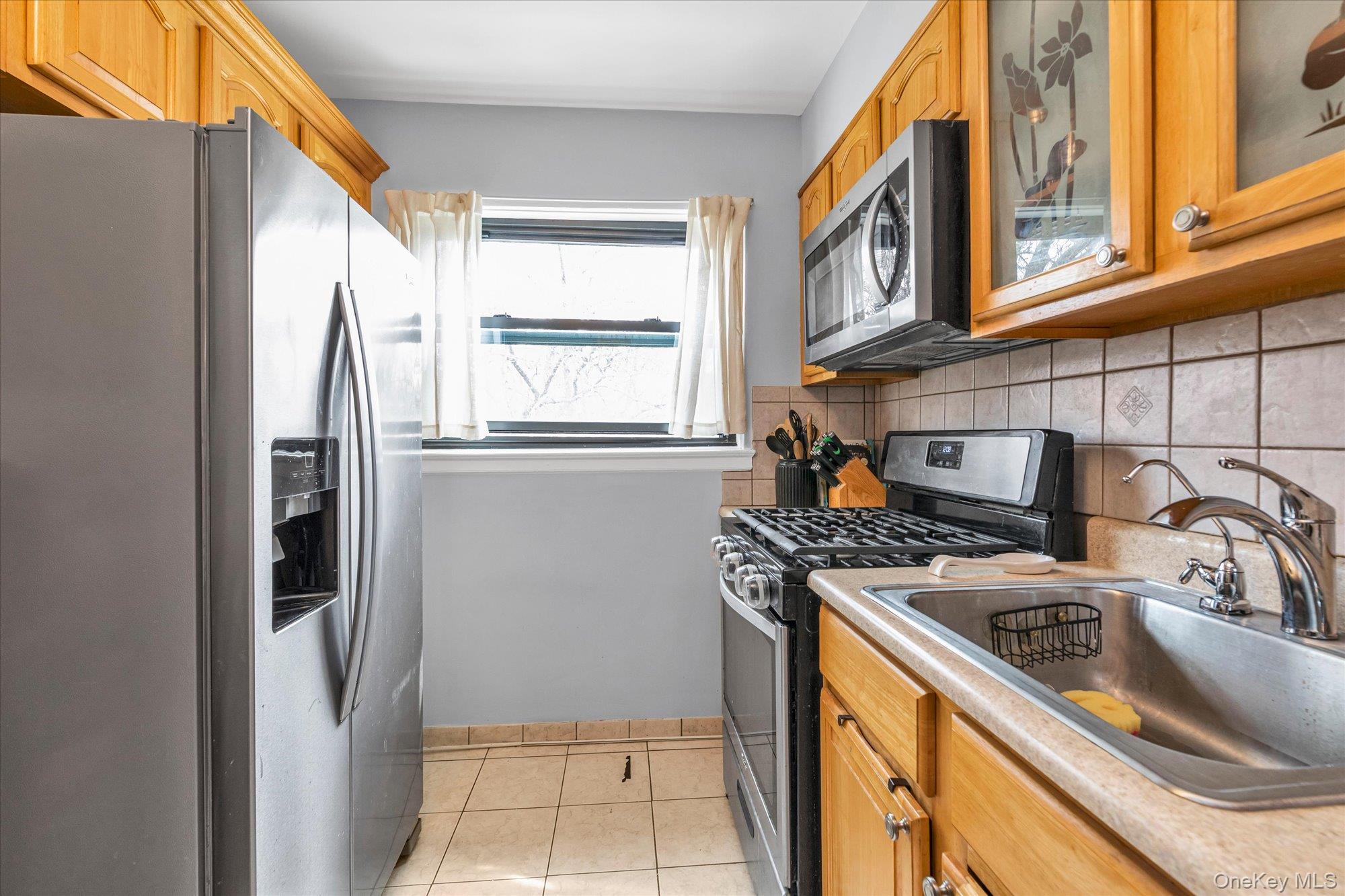 #8 photo, 219-29 75th Avenue, Oakland Gardens , NY 11364