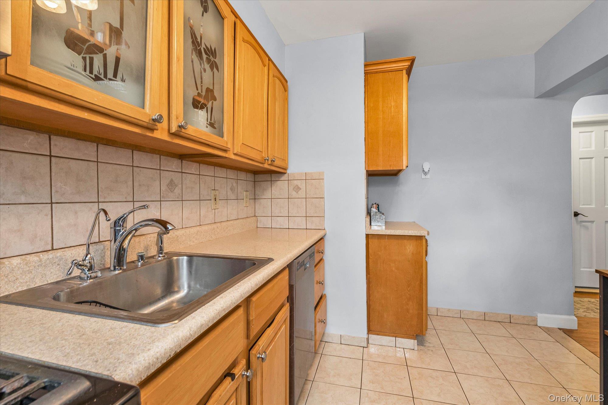 #9 photo, 219-29 75th Avenue, Oakland Gardens , NY 11364