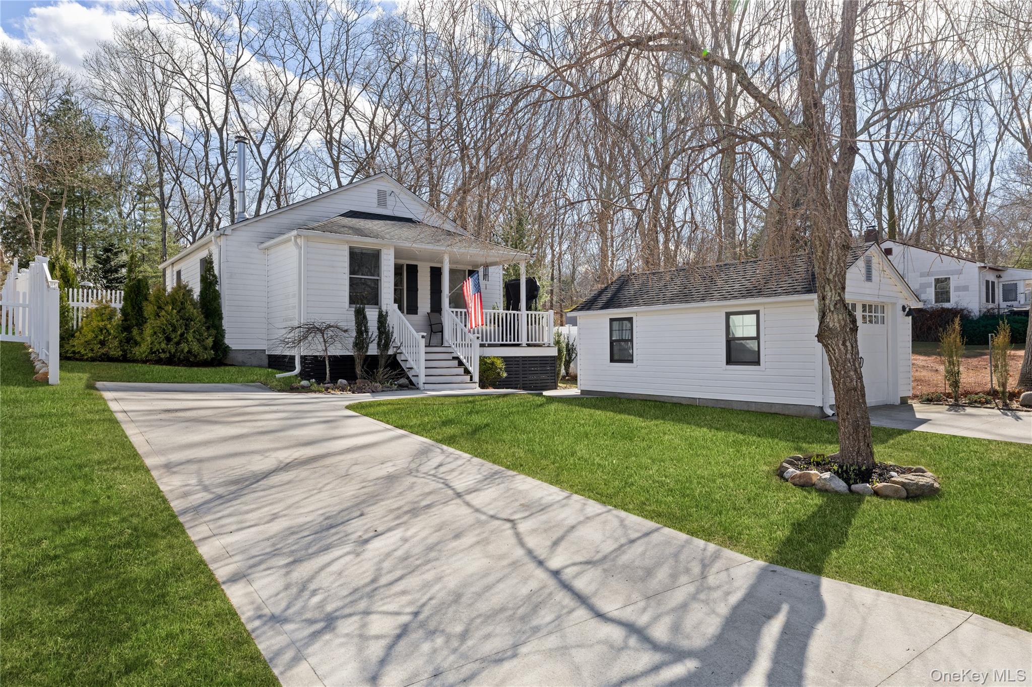 #15 photo, 11 6th Street, Wading River , NY 11792