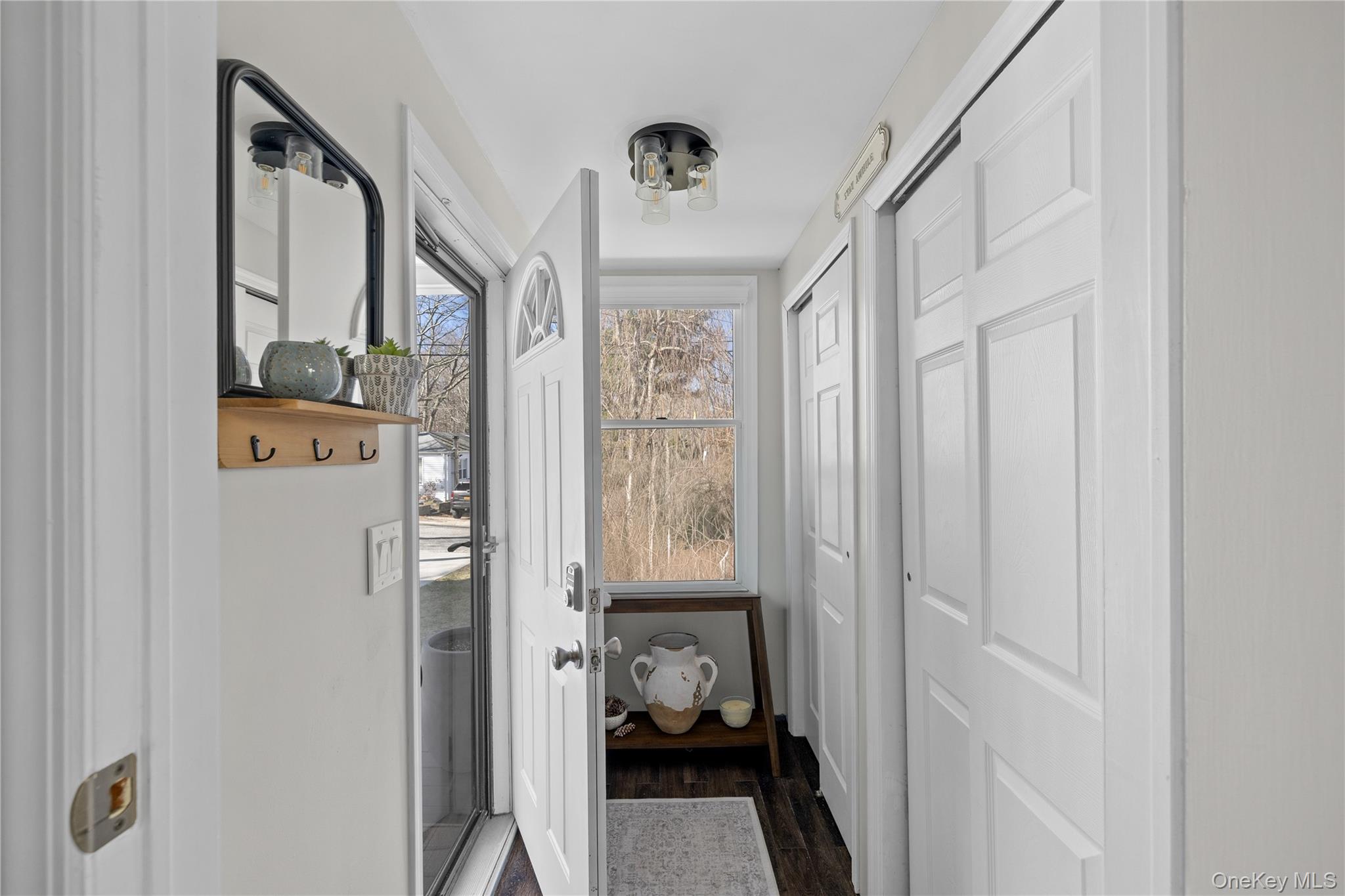 #9 photo, 11 6th Street, Wading River , NY 11792