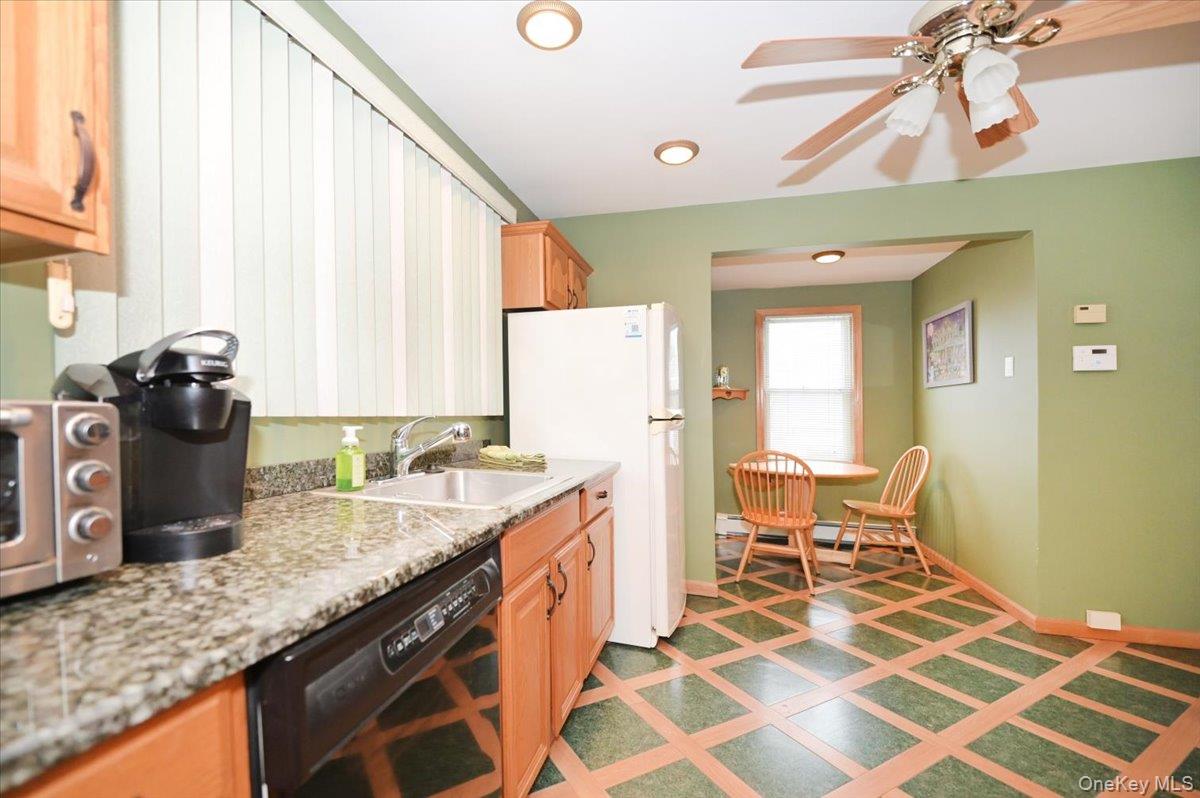 #15 photo, 2016 Abbot Avenue, מחוז נסאו Merrick , NY 11566