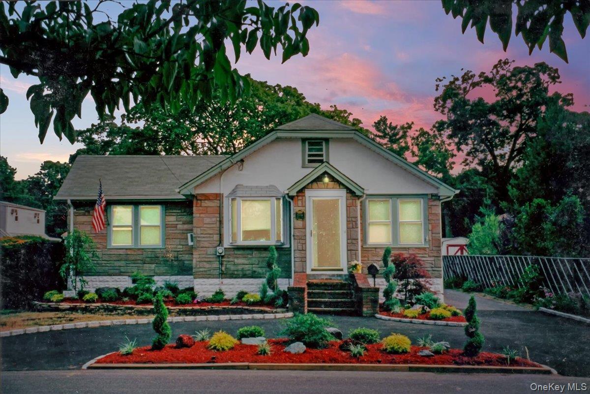 #2 photo, 2016 Abbot Avenue, מחוז נסאו Merrick , NY 11566